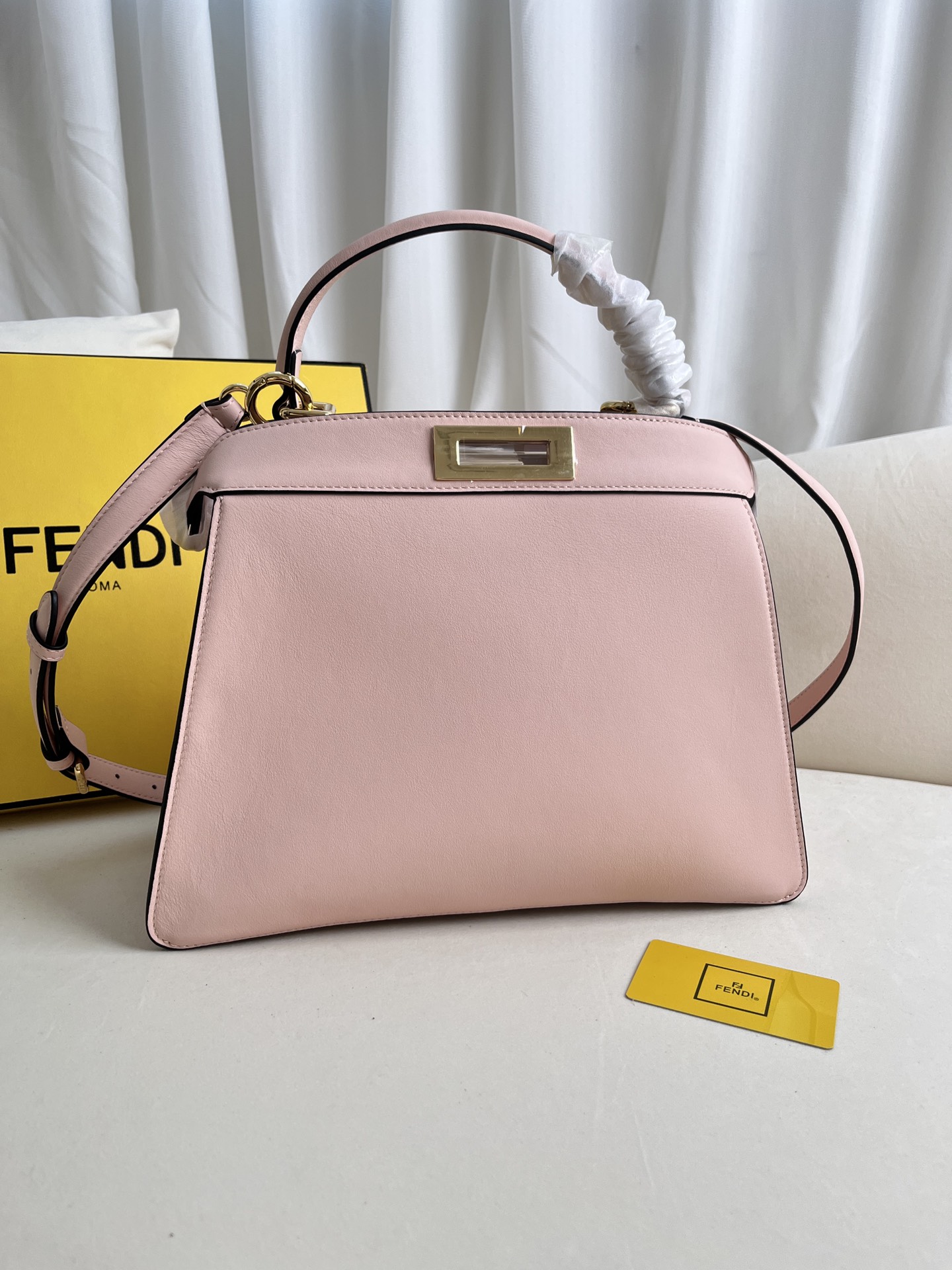 [TOP] FENDI Medium Iconic Peekaboo ISeeU Handbag - Four Colors
