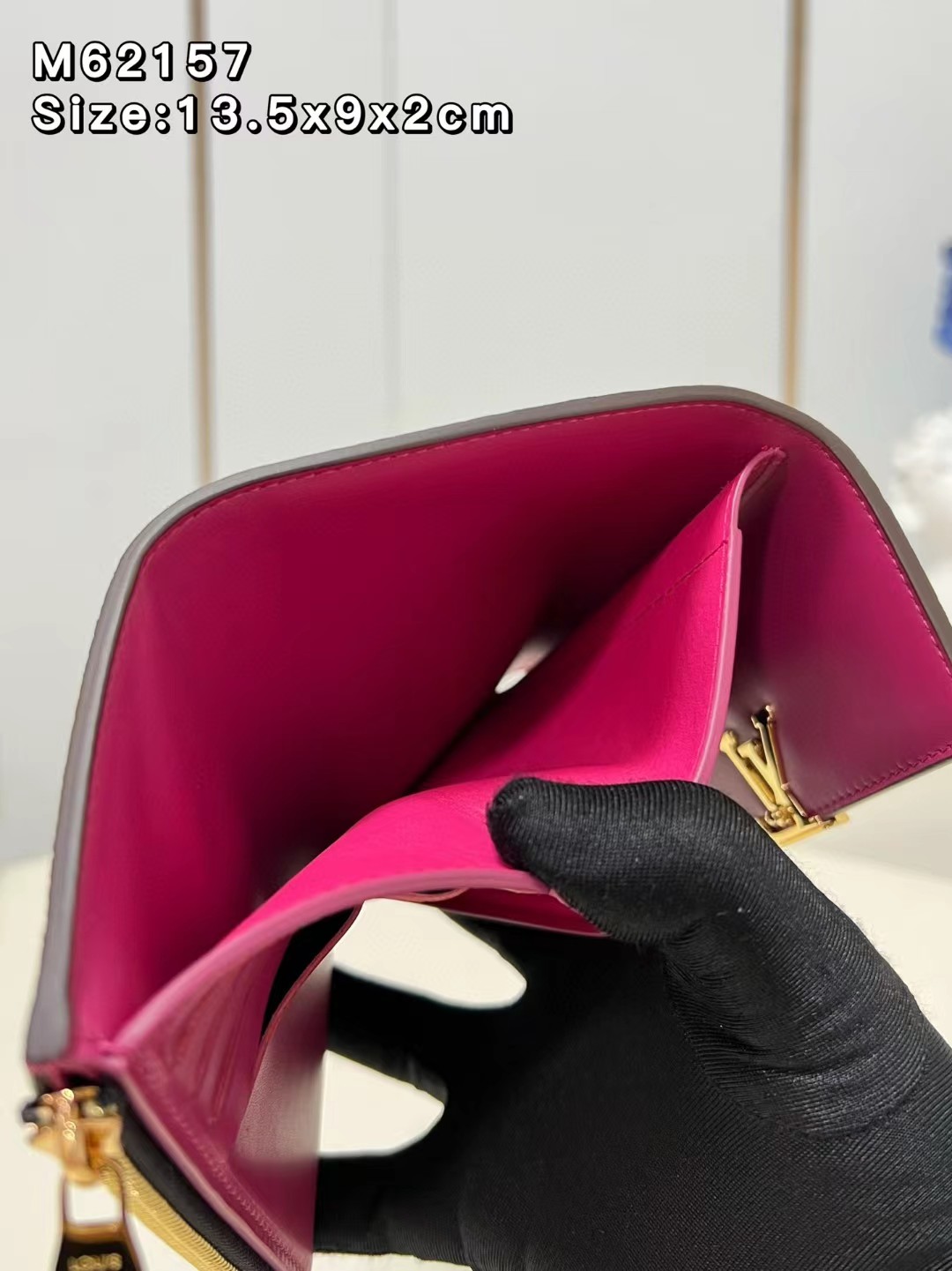 [TOP] Louis Vuitton LV Wallet - Black