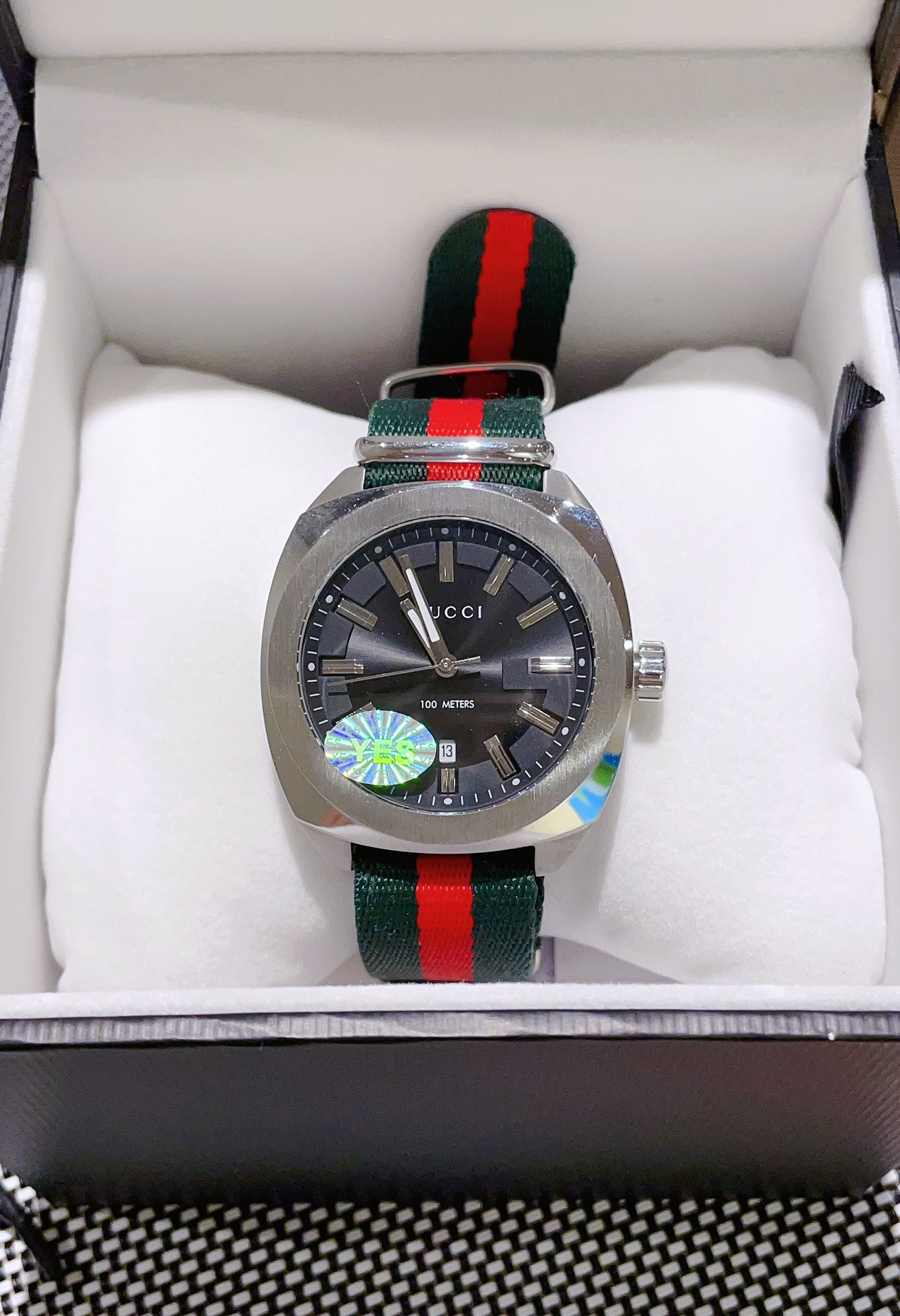 [TOP] GUCCI Dive Series Classic Double Pattern Red And Green Stripes Watches