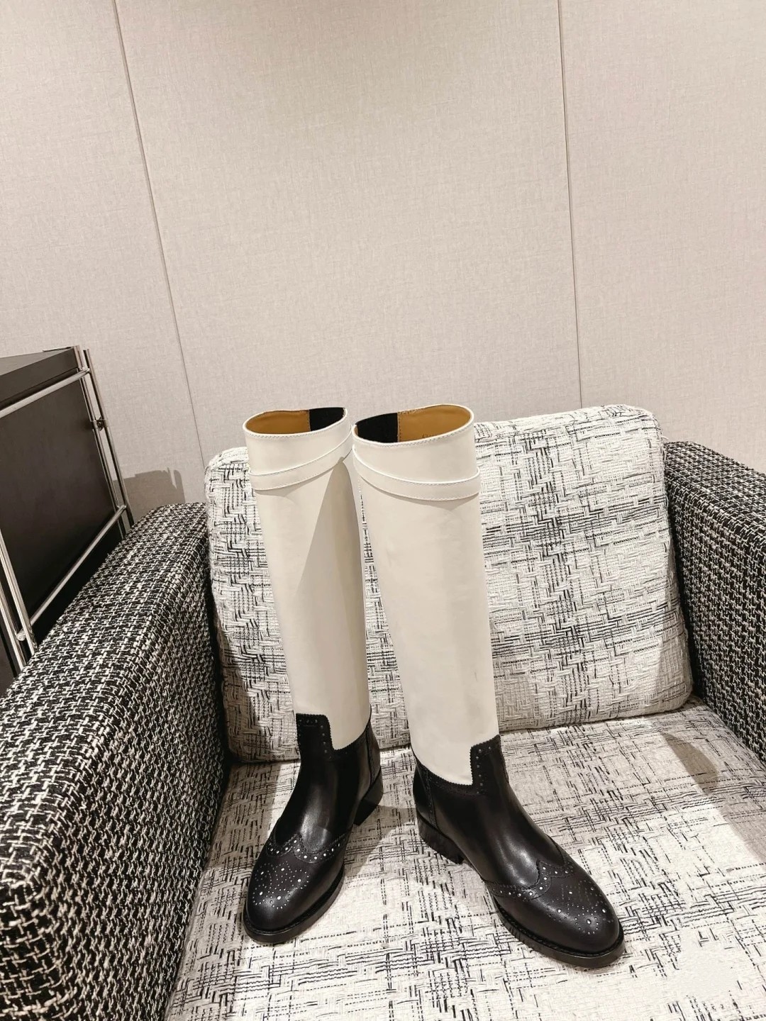 [TOP] Christian Dior Underknee Versatile Knight Boots - Two Colors
