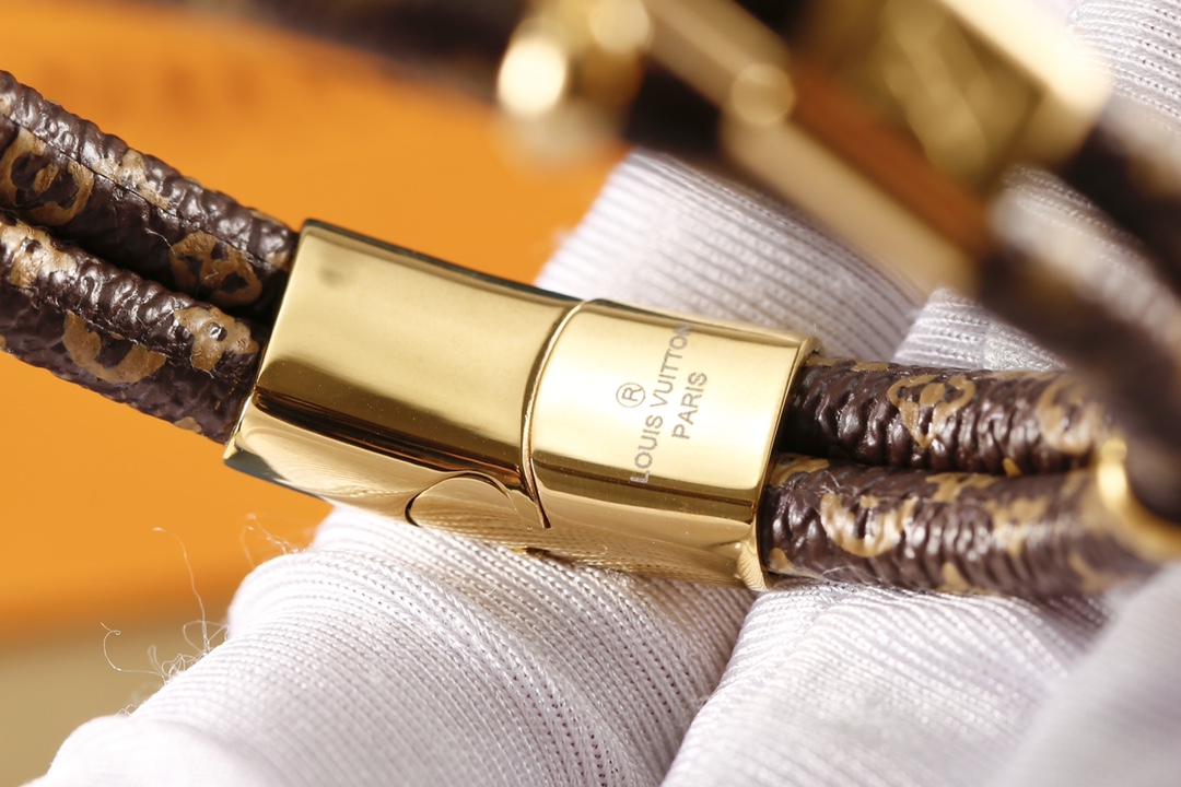 [TOP] Louis Vuitton LV Classic Monogram Leather with Logo Thin Double Circle Bracelet - Brown