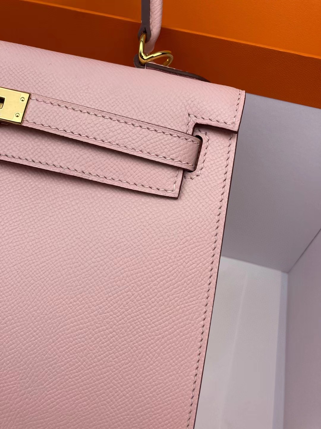 [TOP] HERMES Kelly Epsom Leather 25cm - Light Pink & GHW