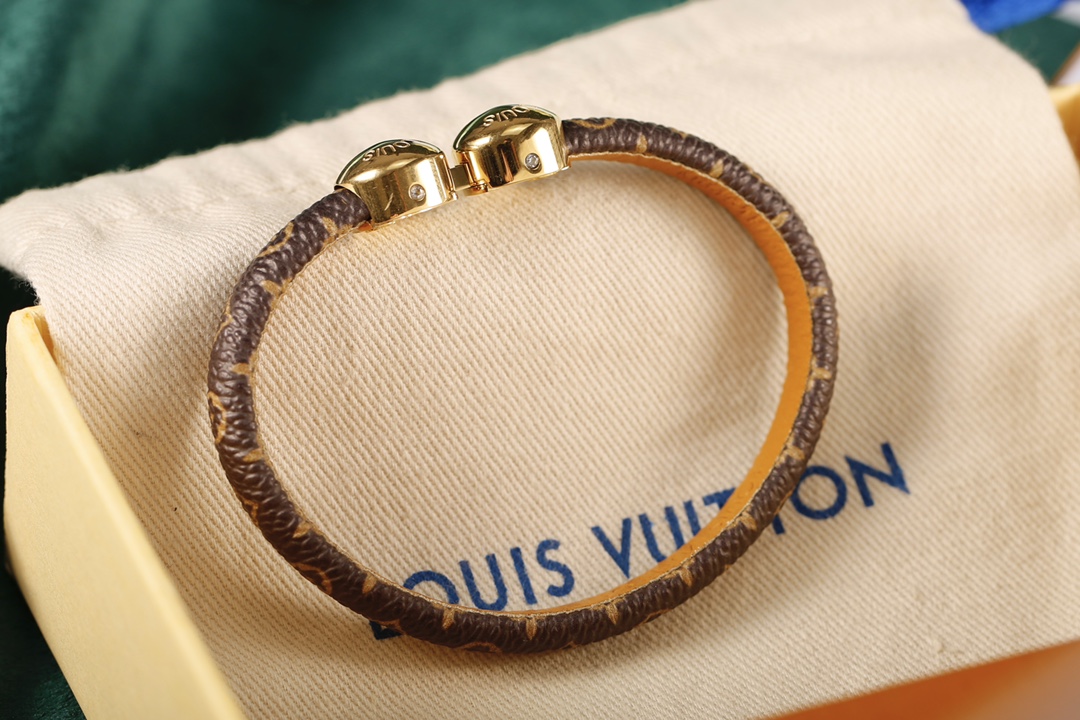 [TOP] Louis Vuitton LV Classic Monogram Leather Bracelet