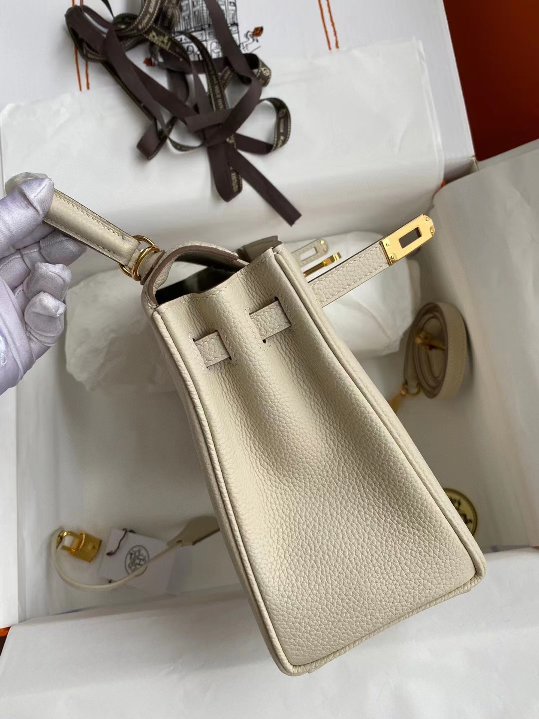 [TOP] HERMES Kelly Togo Leather 25cm - Light Beige & GHW