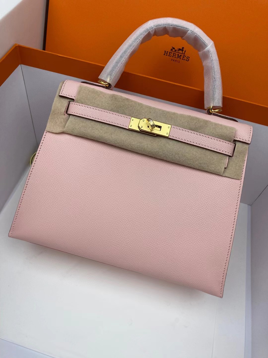 [TOP] HERMES Kelly Epsom Leather 25cm - Light Pink & GHW