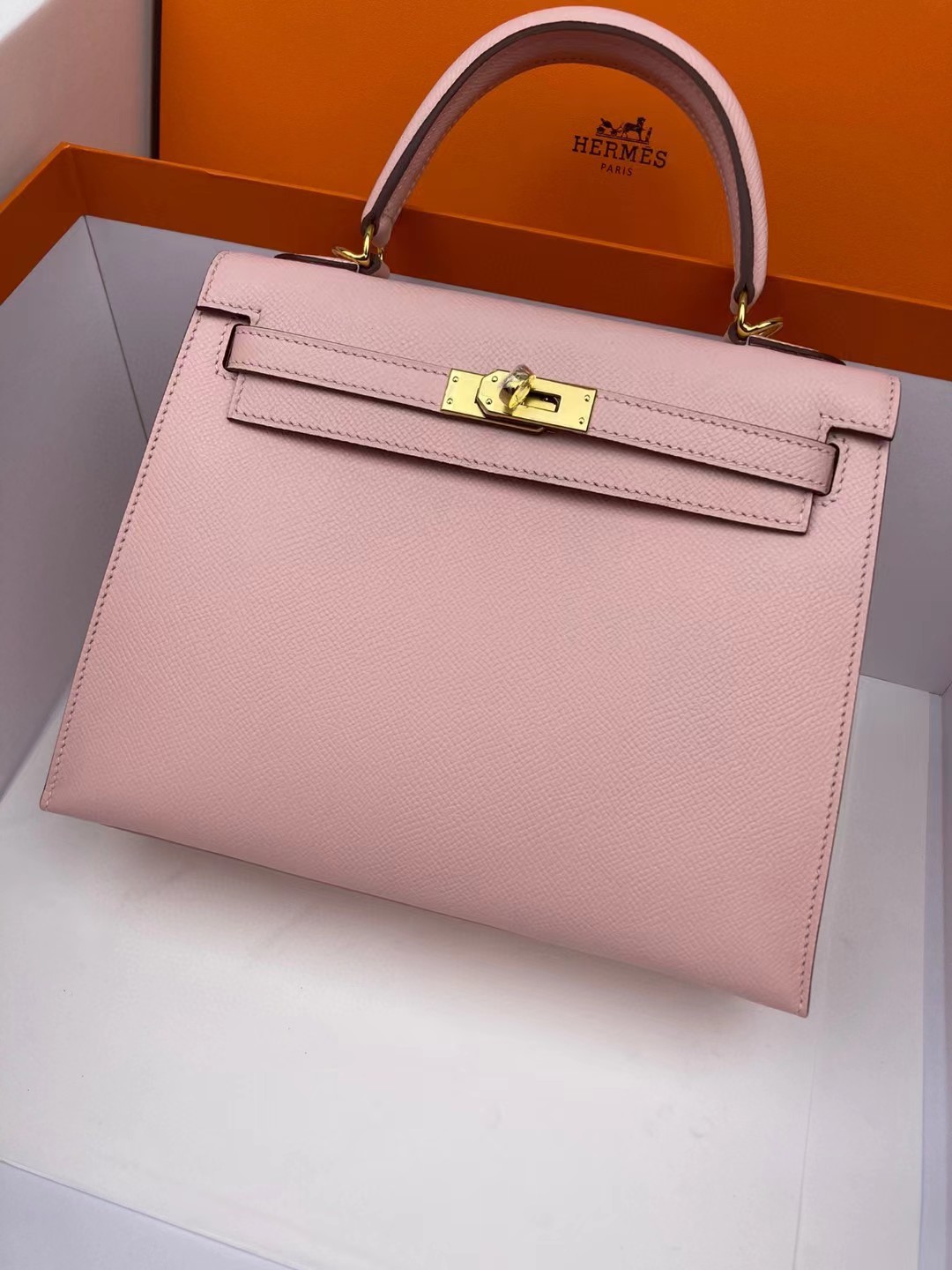 [TOP] HERMES Kelly Epsom Leather 25cm - Light Pink & GHW