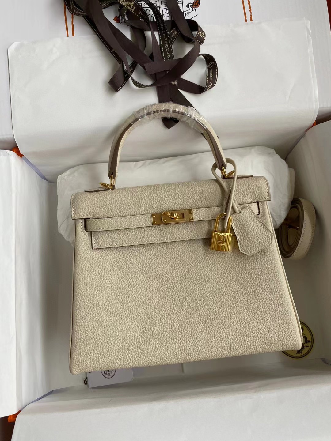[TOP] HERMES Kelly Togo Leather 25cm - Light Beige & GHW