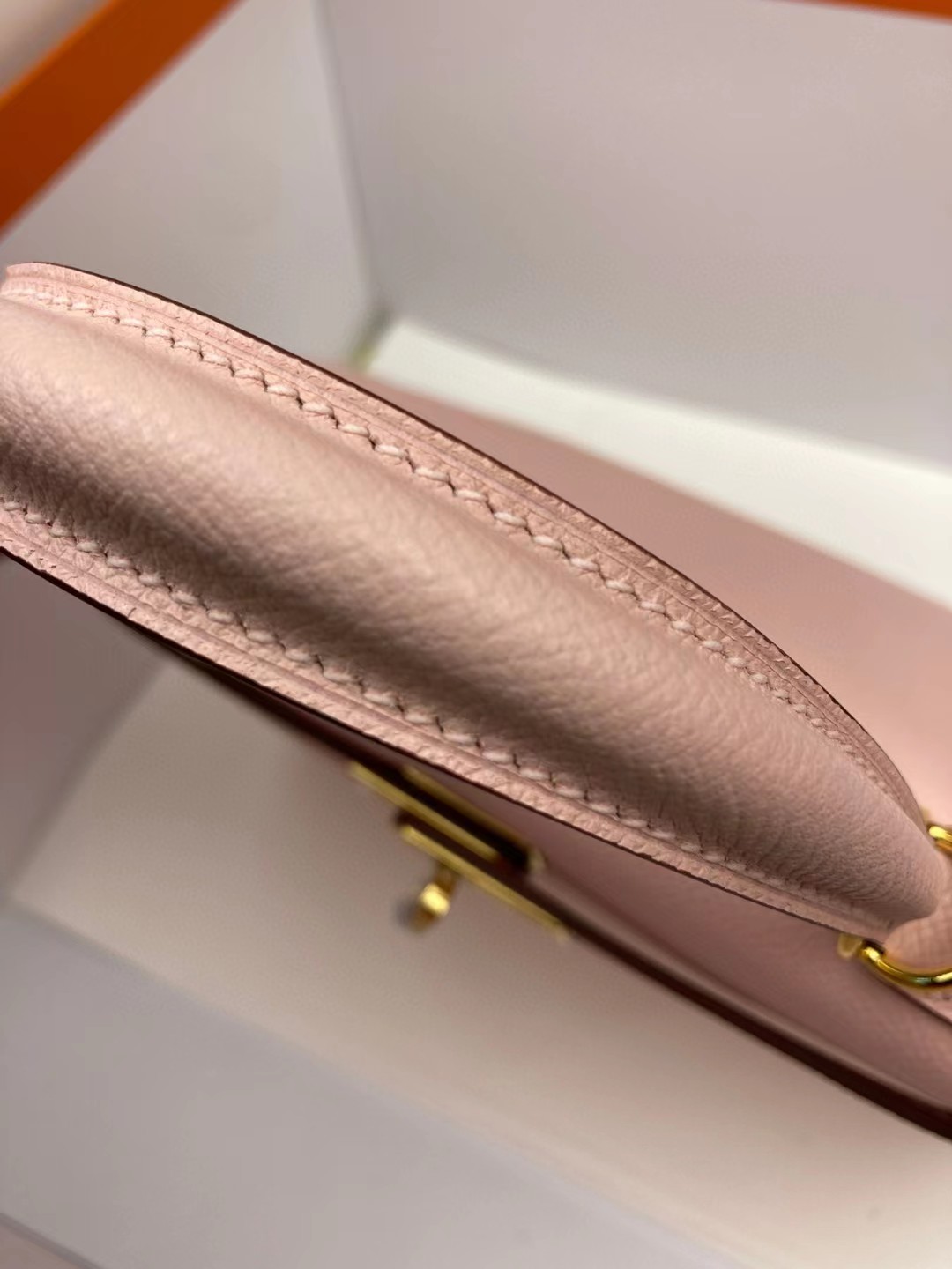 [TOP] HERMES Kelly Epsom Leather 25cm - Light Pink & GHW