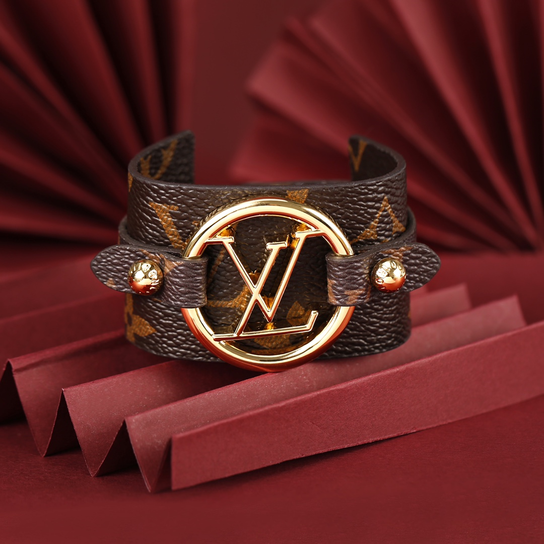 [TOP] Louis Vuitton LV Classic Monogram Leather with Logo Bracelet - Brown