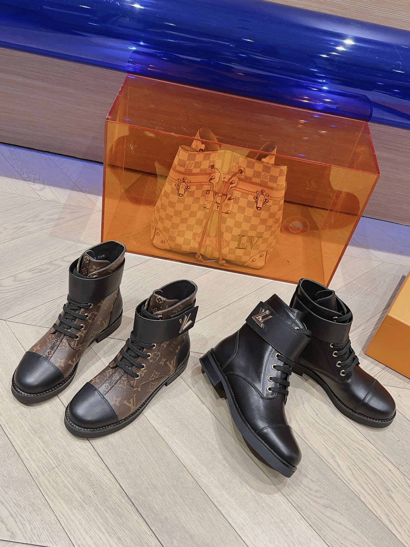 [TOP] Louis Vuitton LV Super Versatile Cowhide Boots - Two Colors