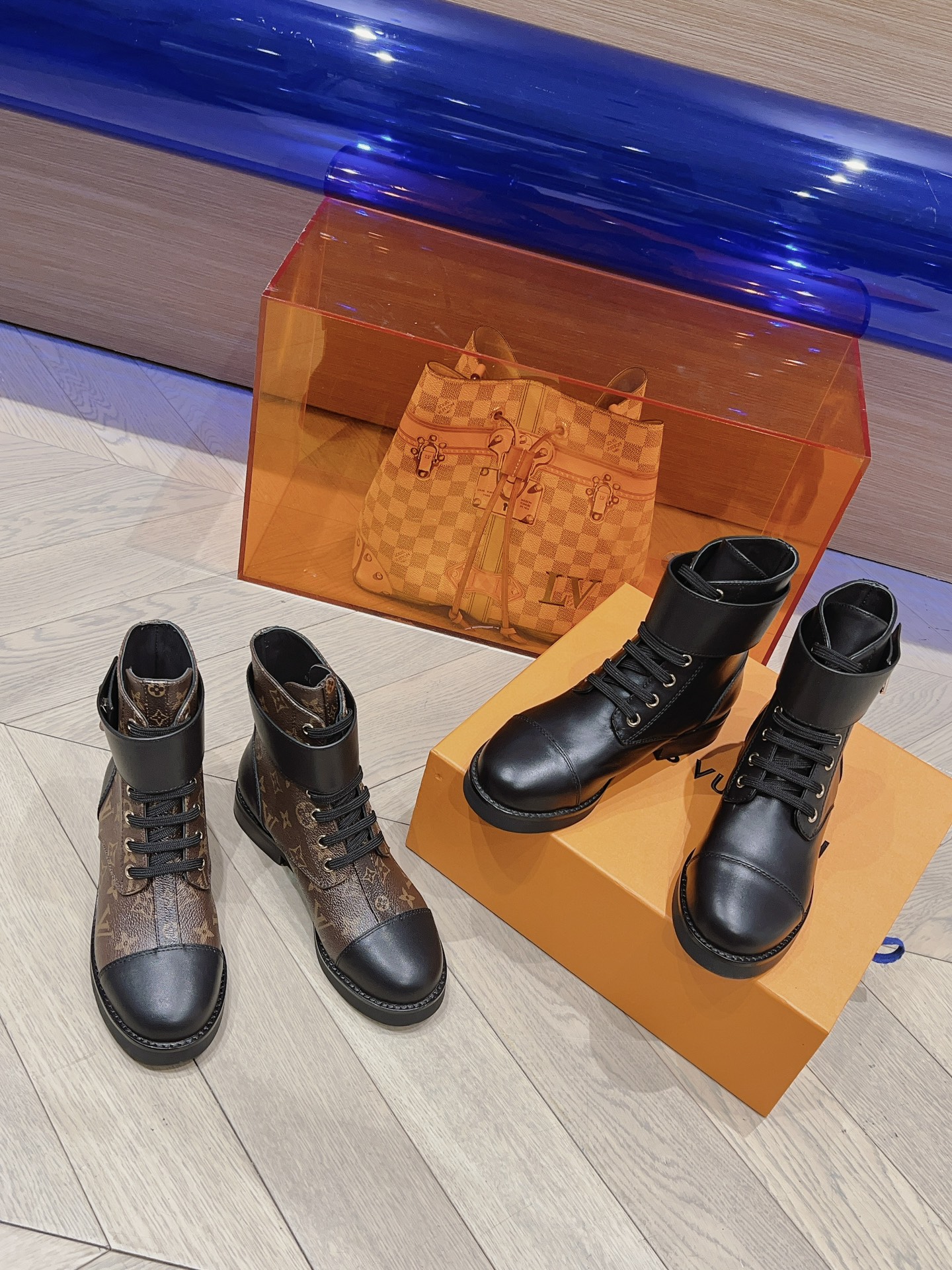 [TOP] Louis Vuitton LV Super Versatile Cowhide Boots - Two Colors