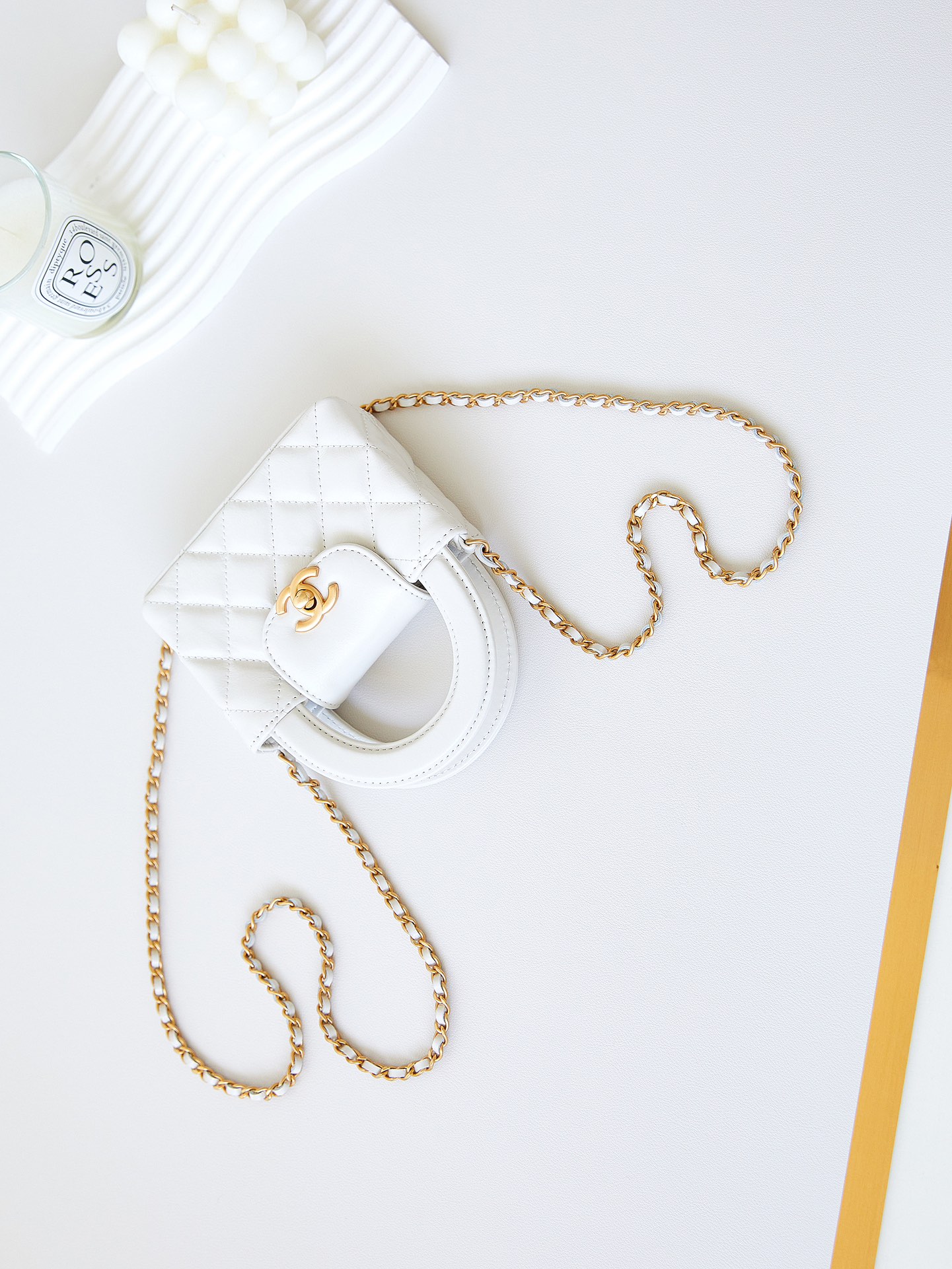 [TOP] CHANEL 23K Mini Handle Bag 8.3x12.5x4 cm - GHW - White