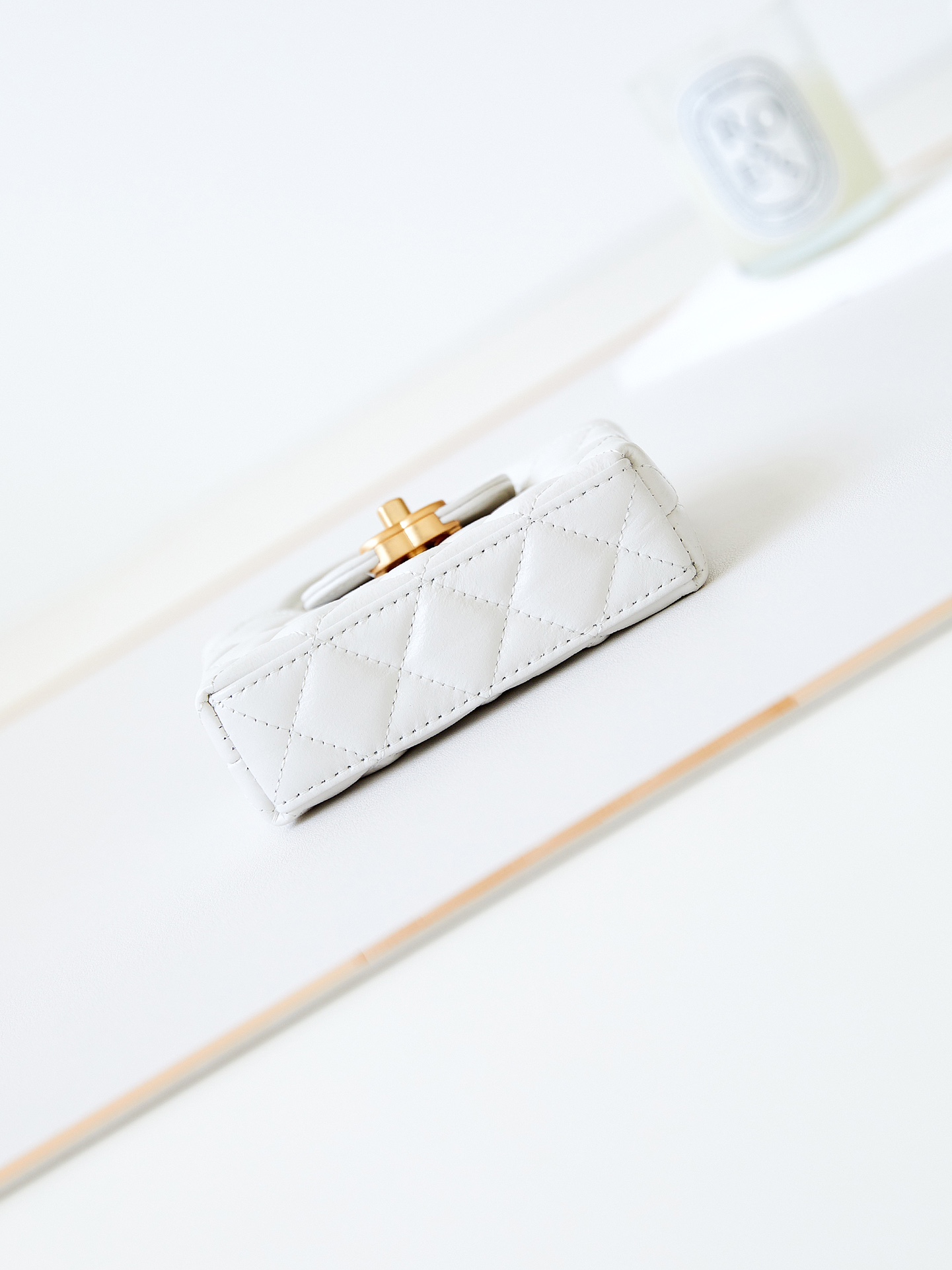 [TOP] CHANEL 23K Mini Handle Bag 8.3x12.5x4 cm - GHW - White
