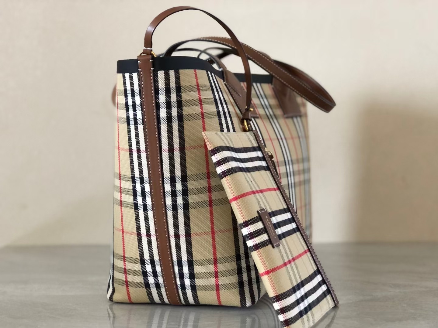 [TOP] BURBERRY Big B's Pure Original Double-sided Tote Bag