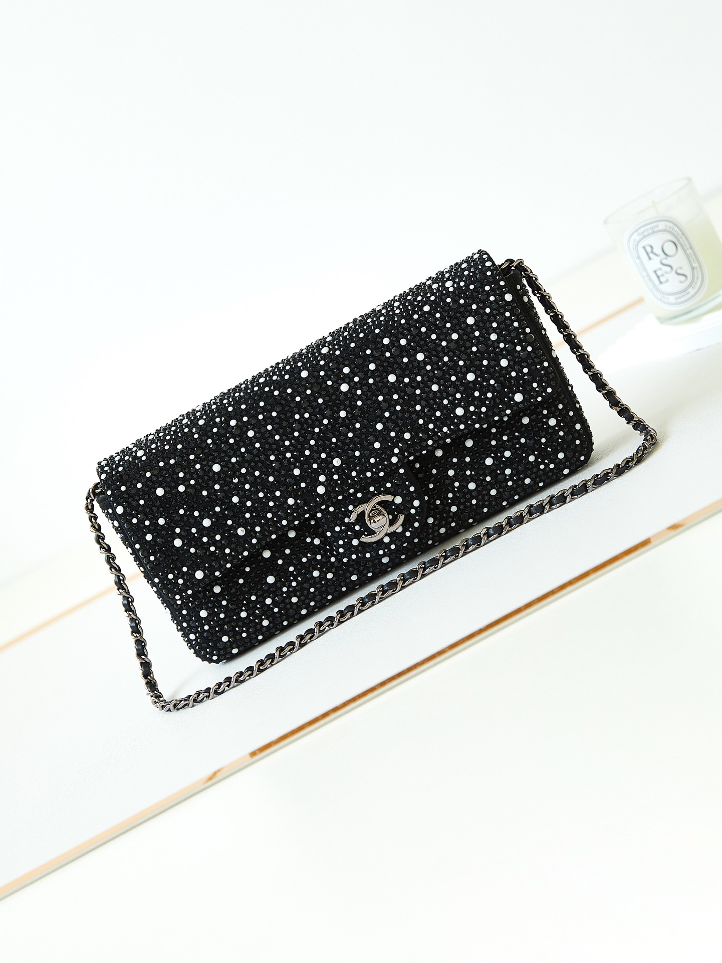 [TOP] CHANEL  23b Evening Armpit Bag Pearl Diamond Flap Bag 20cm/26cm - Black
