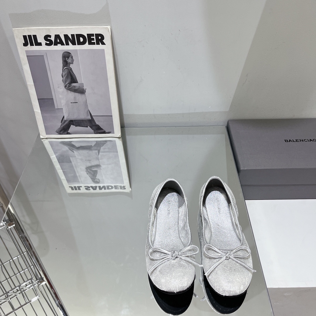 [TOP] BALENCIAGA Latest Catwalk Ballet Shoes - 5 Colors