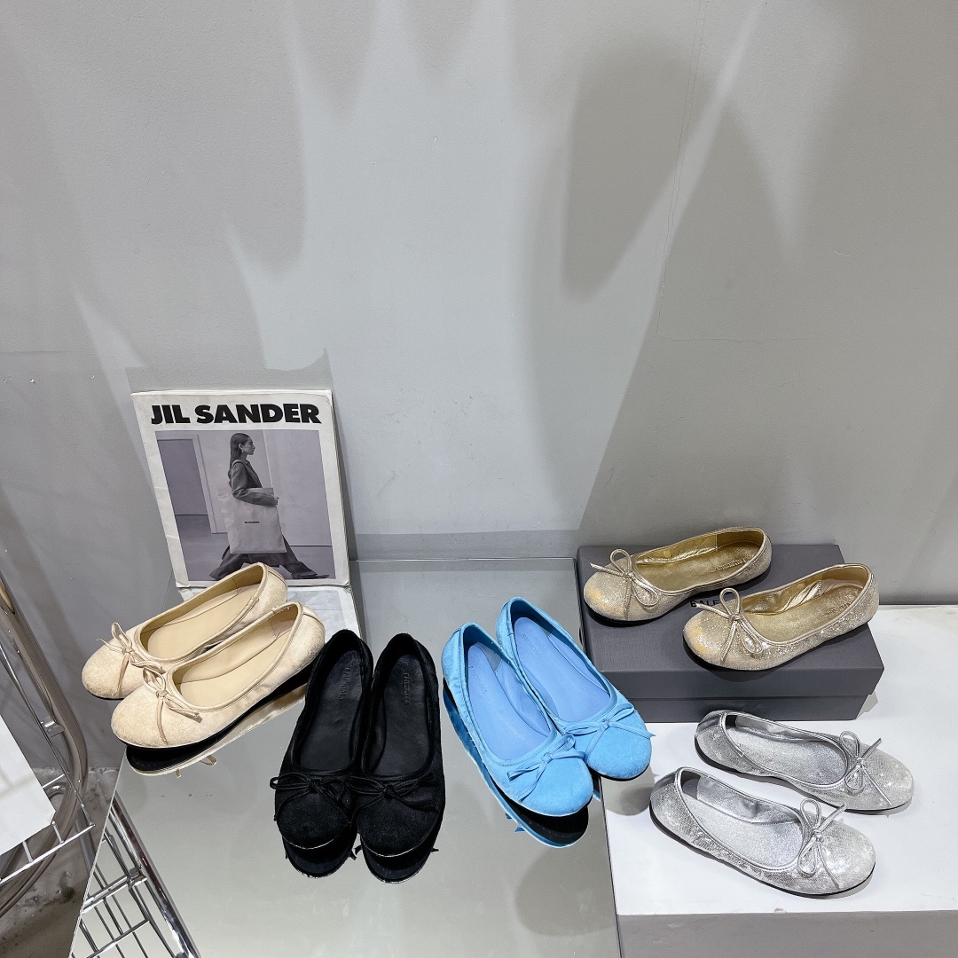 [TOP] BALENCIAGA Latest Catwalk Ballet Shoes - 5 Colors
