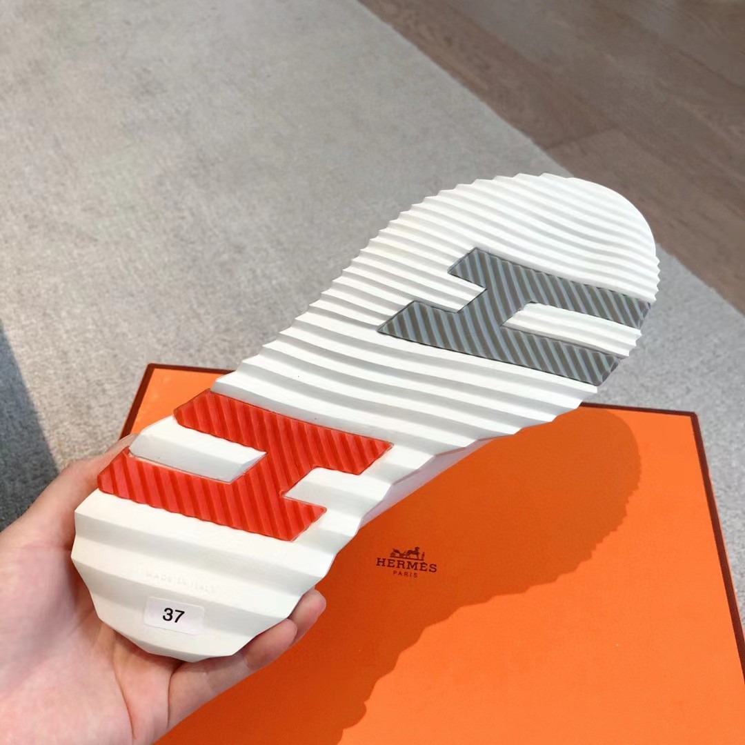 [TOP] HERMES Sneakers