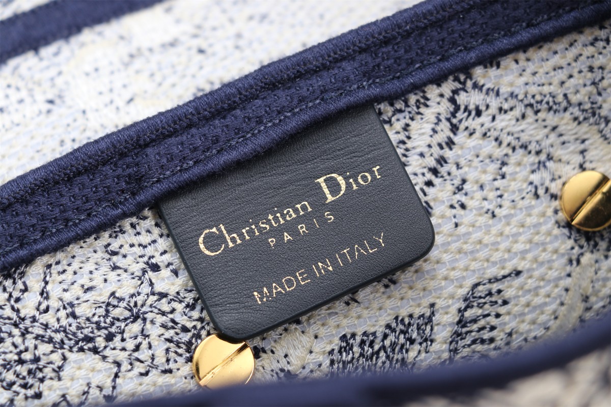 [TOP] Christian Dior Saddle Bag Patchwork Embroidered Bag 25 cm - GHW