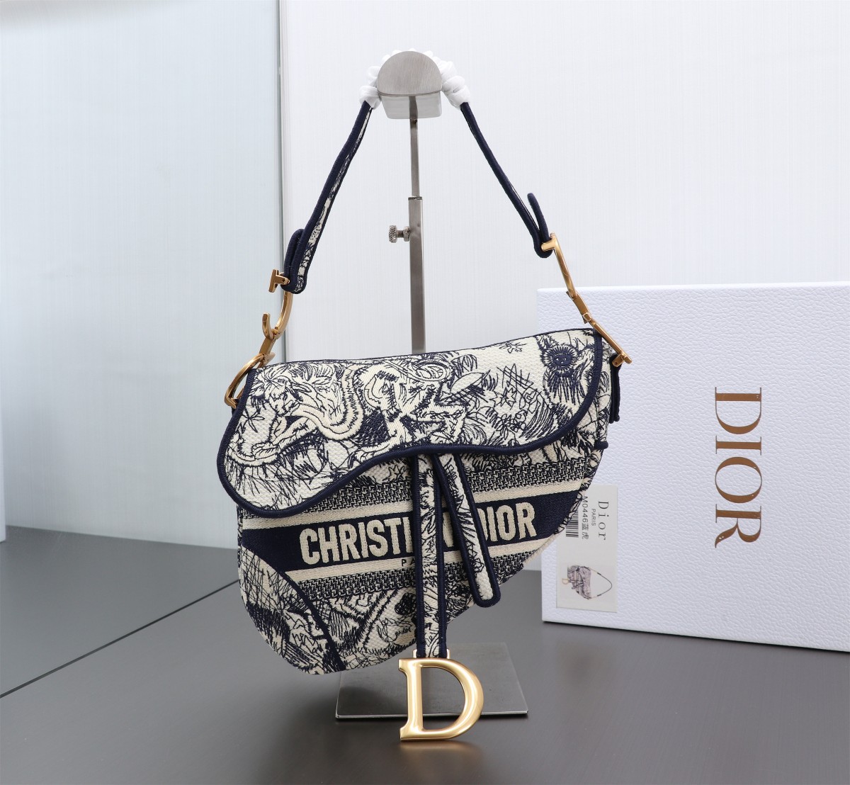[TOP] Christian Dior Saddle Bag Patchwork Embroidered Bag 25 cm - GHW
