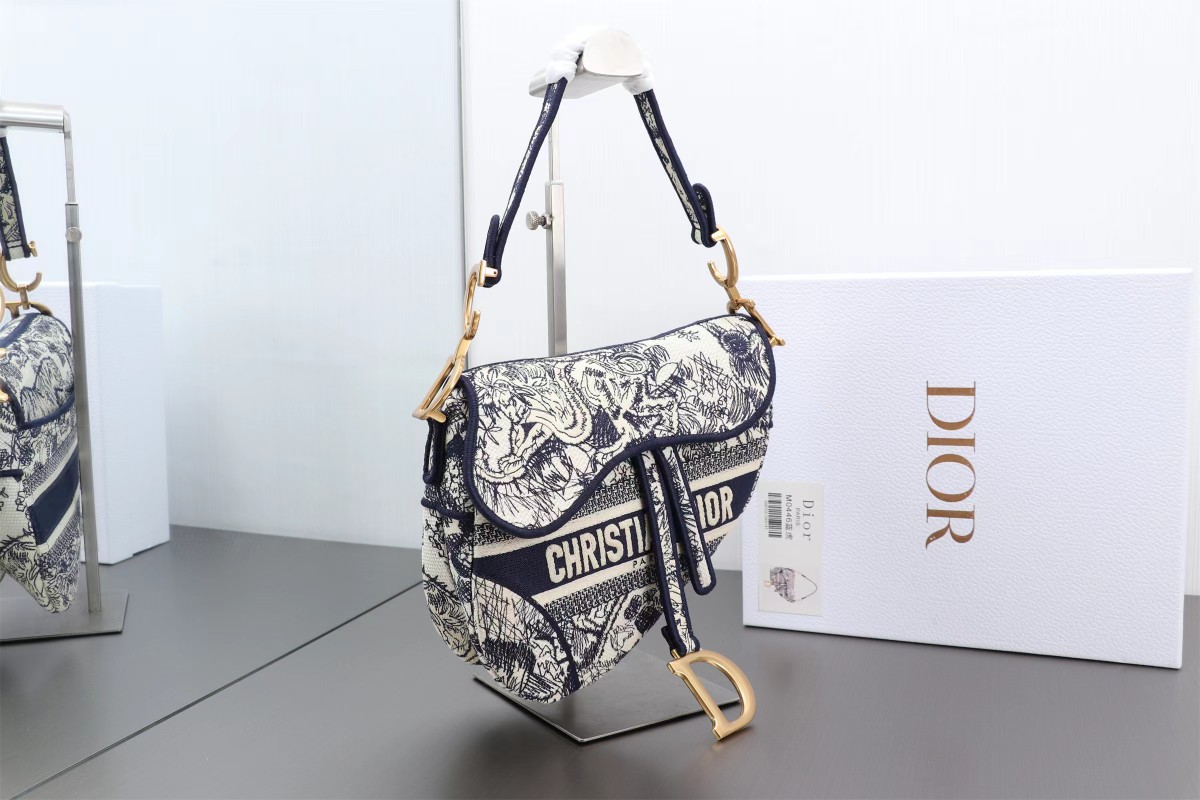 [TOP] Christian Dior Saddle Bag Patchwork Embroidered Bag 25 cm - GHW
