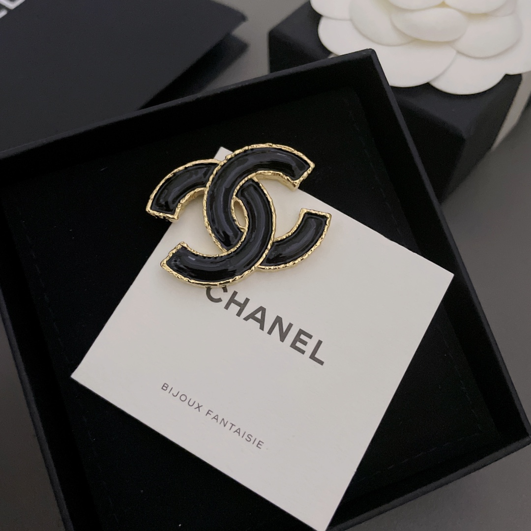 [TOP] CHANEL Double C Classic Brooch - Black