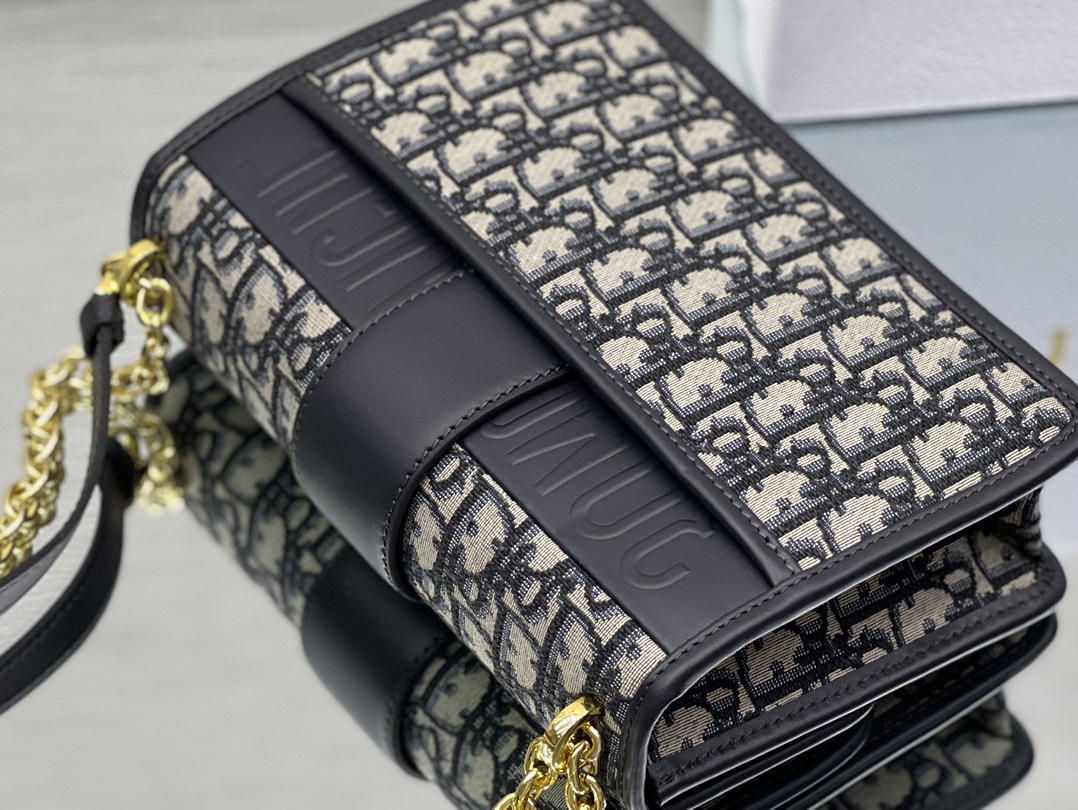 [Top] Christian Dior Original Single Chain Crossbody 30Montaigne Bag 25x15x8 cm