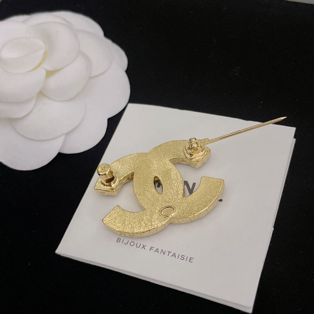 [TOP] CHANEL Double C Classic Brooch - Black