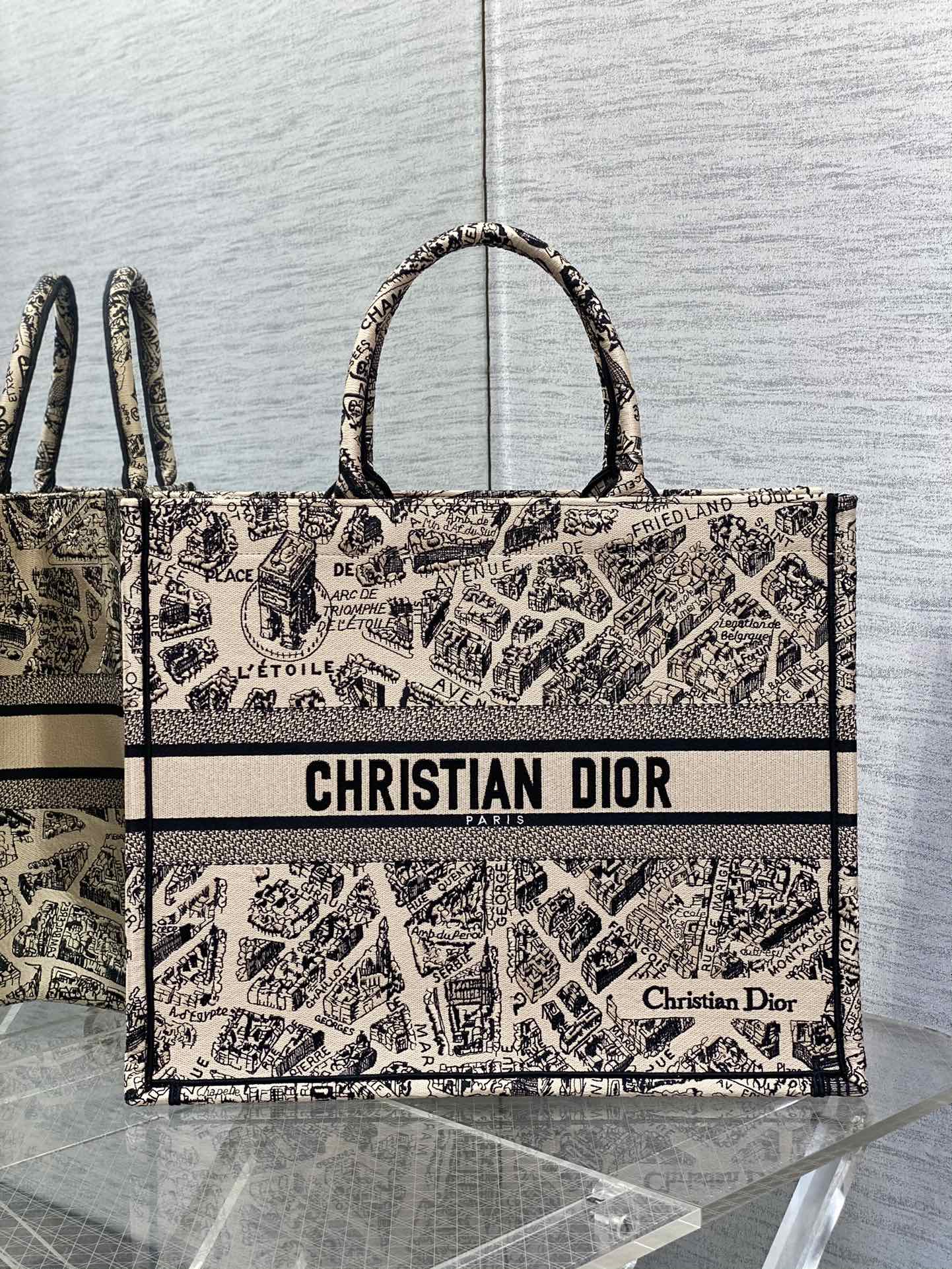 [TOP] Christian Dior Book Tote Christian Dior BOOK TOTE Handbag 26cm/36cm/42cm