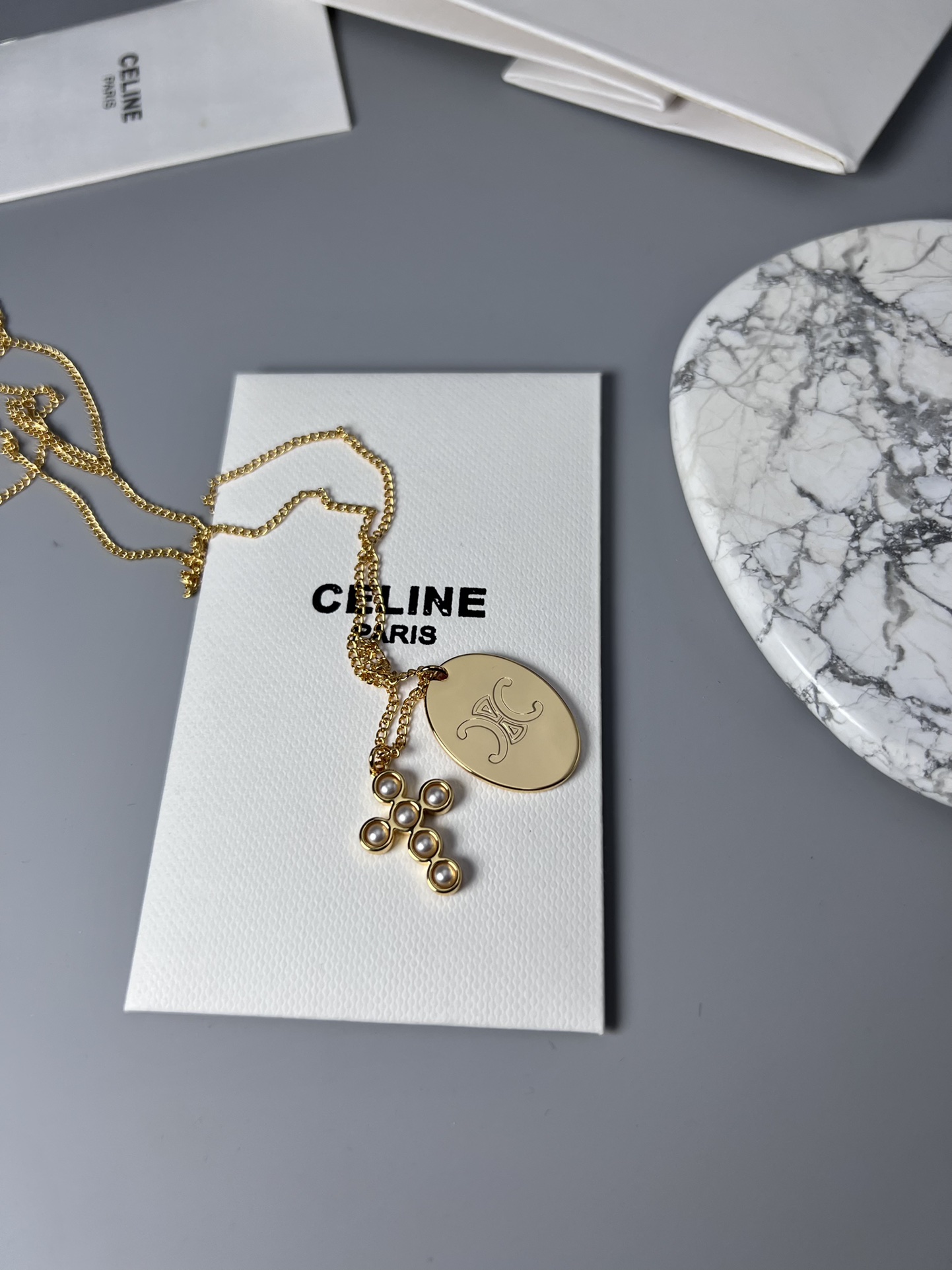 [TOP] CELINE Necklace - Gold