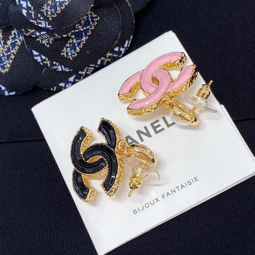 [TOP] CHANEL Pearl Drop Enamel Double C Earrings - 2 Colors
