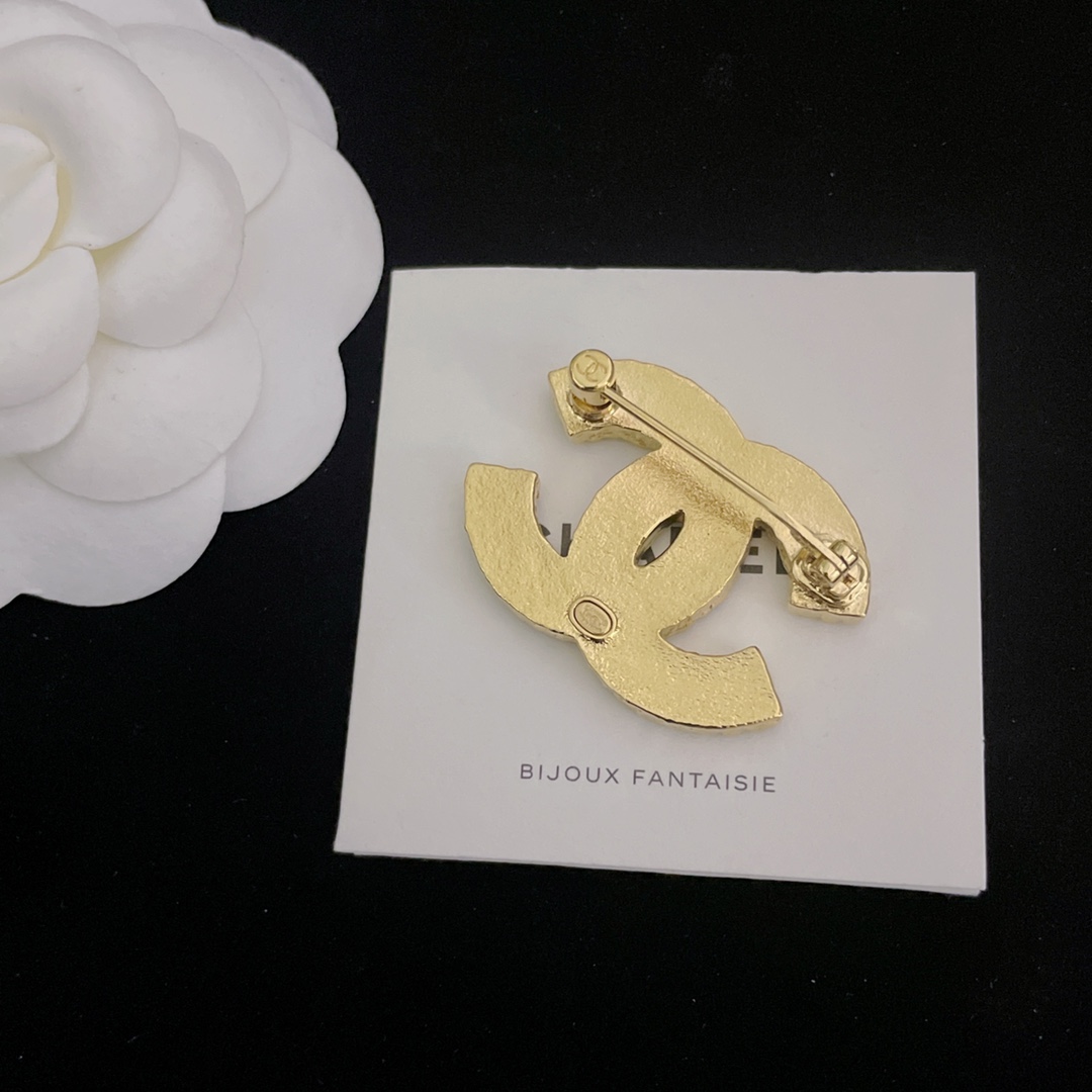 [TOP] CHANEL Double C Classic Brooch - Black