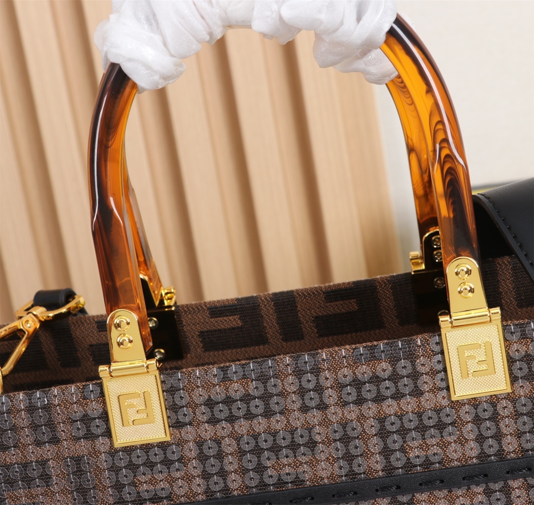 [TOP] FENDI  Sequined Tote Bag