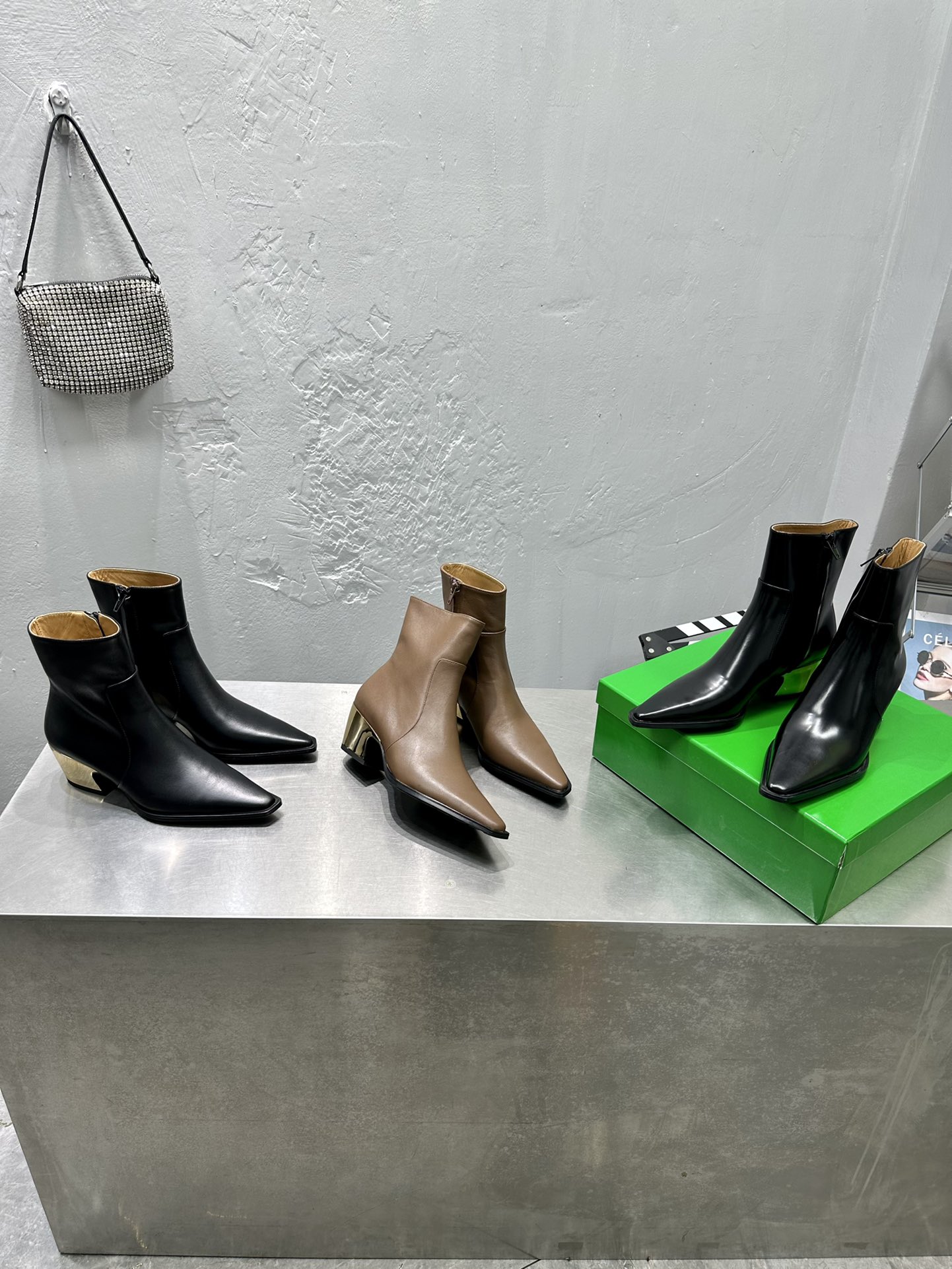 [TOP] Bottega Veneta BV Pointed Metal Heel Short Boots - 6cm - 3 Colors