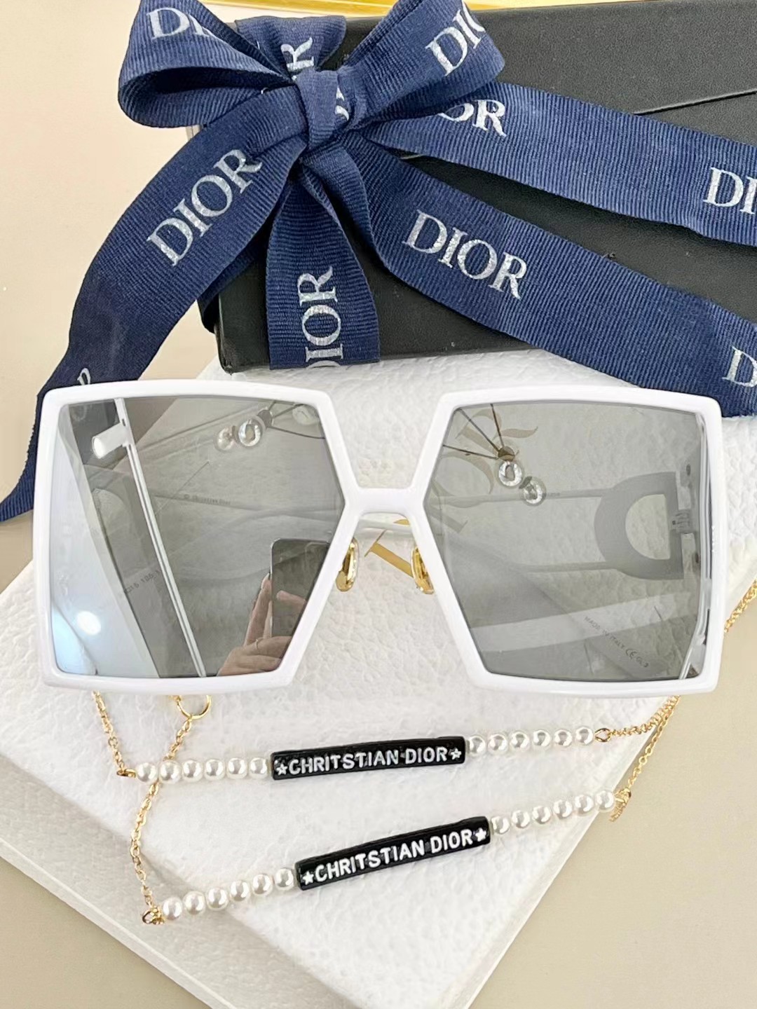 [TOP] Christian Dior Sunglasses - 3 Colors  （no chain）