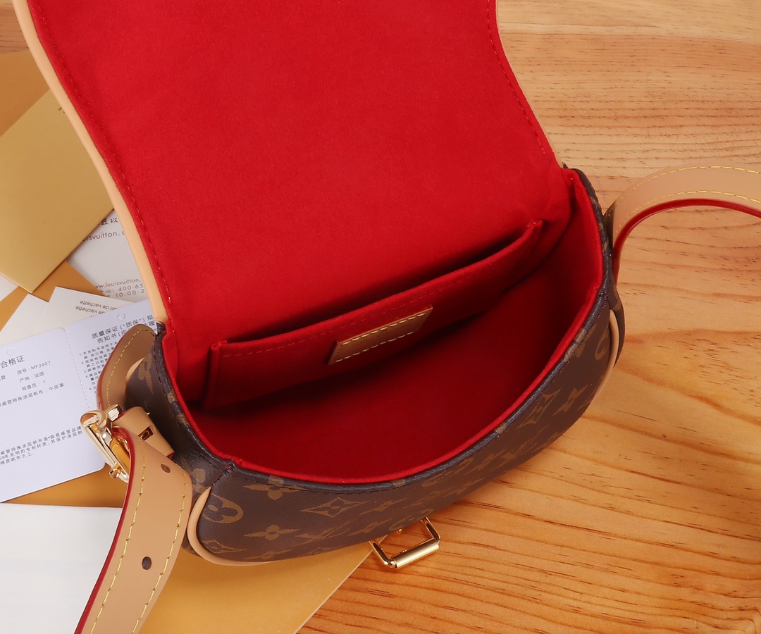 [TOP] Louis Vuitton LV TAMBOURIN Handbags Nicolas Ghesquière Bag  18 x 15 x 8 cm - Reverse Monogram