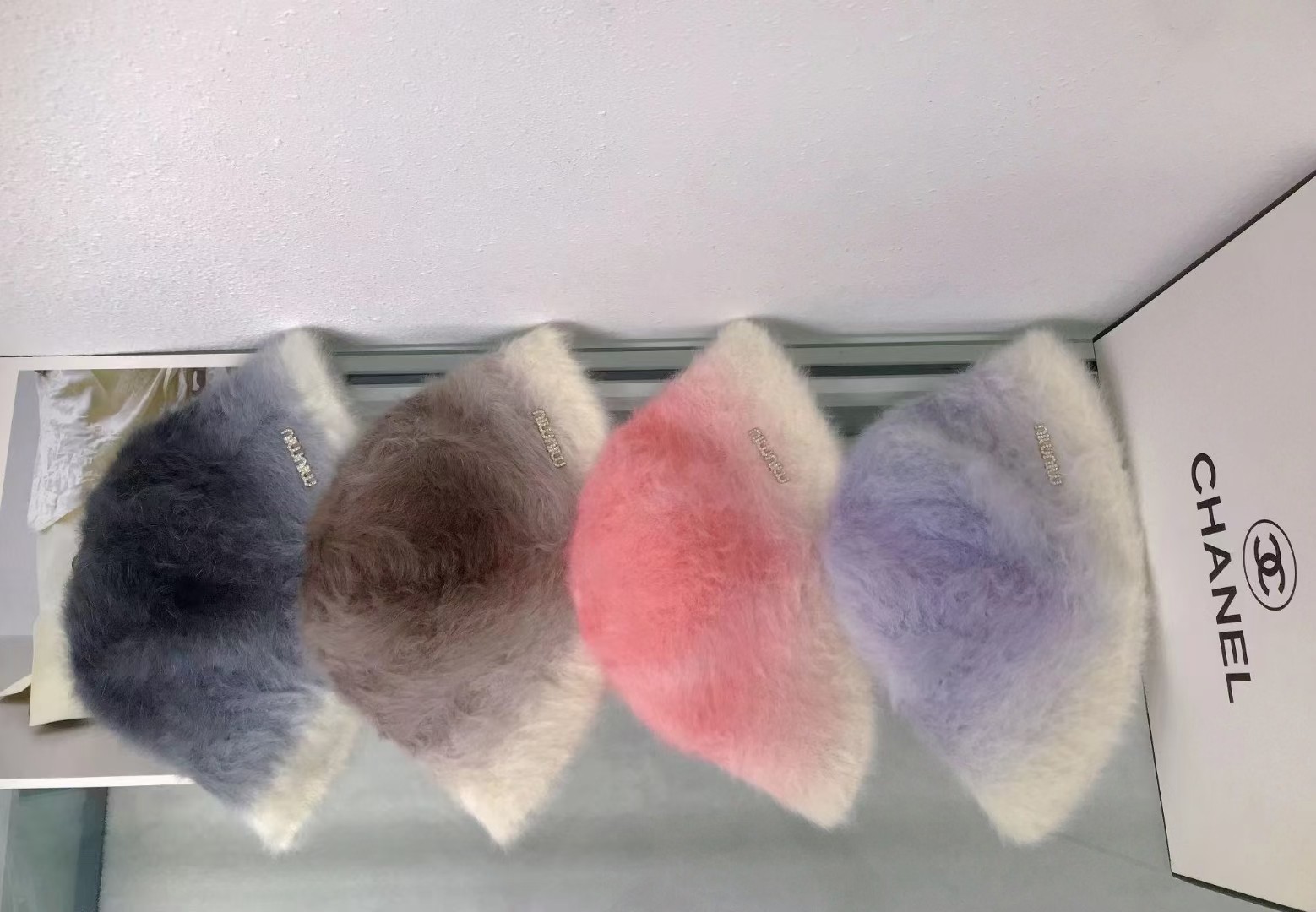 [TOP] Miu Miu Plush Gradient Fisherman Hat - 4 Colors
