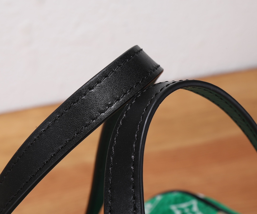 [TOP]  Louis Vuitton LV L*V Nicolas Ghesquière  Papillon Handbag 31 x 15 x 15 cm-Green