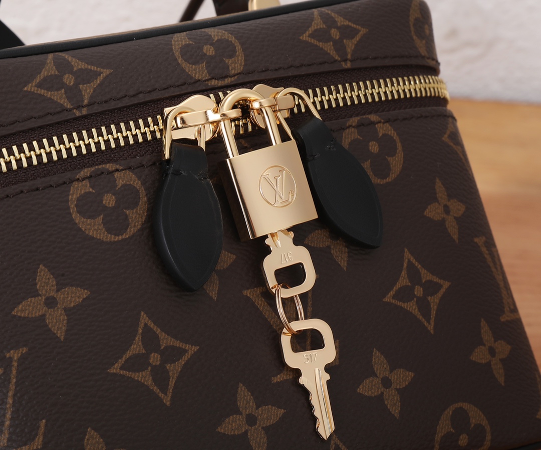 [TOP] Louis Vuitton LV Nice Cosmetic Bag In Monogram And Monogram Reverse Canvas Bag  19 x 13 x 11 cm