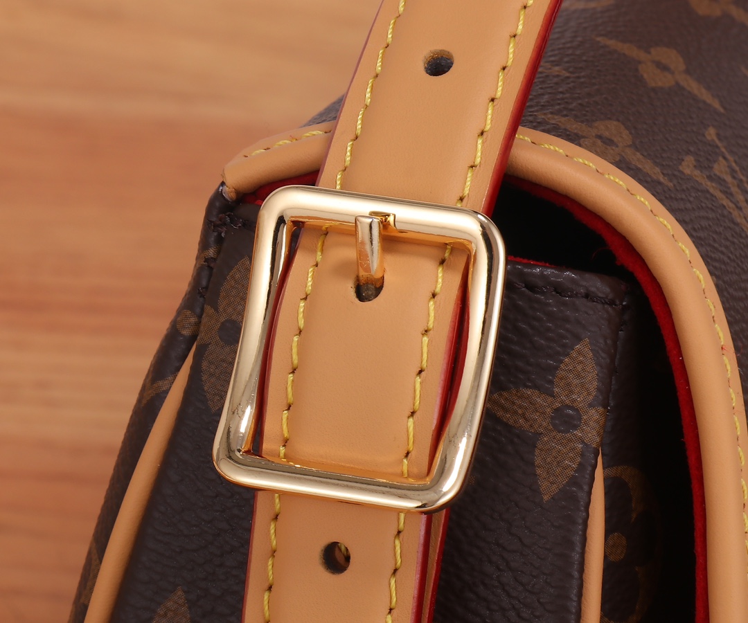 [TOP] Louis Vuitton LV TAMBOURIN Handbags Nicolas Ghesquière Bag  18 x 15 x 8 cm - Reverse Monogram