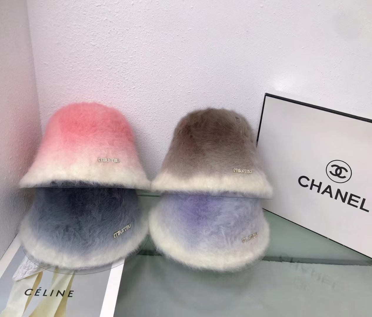 [TOP] Miu Miu Plush Gradient Fisherman Hat - 4 Colors
