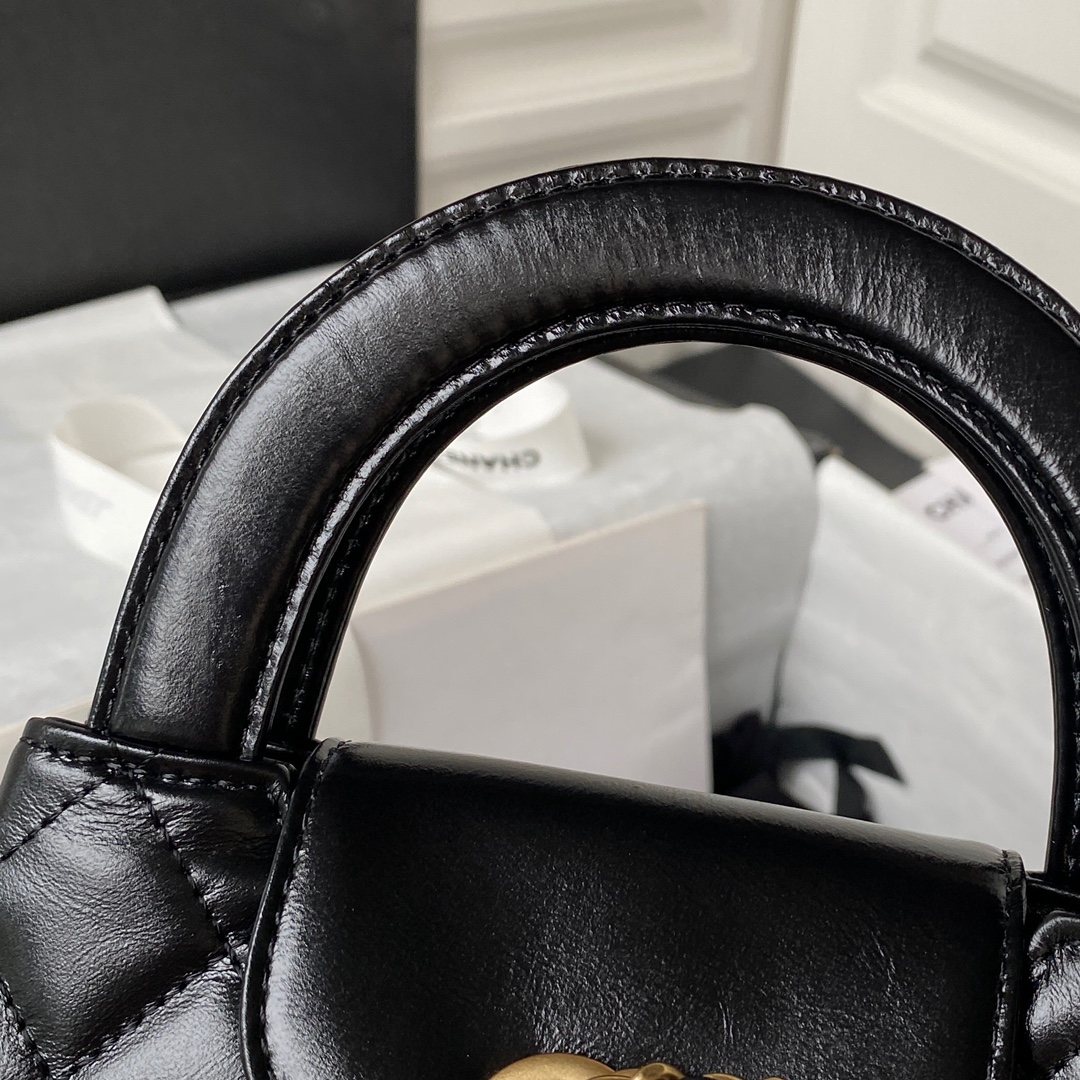 [Tops] CHANEL  Autumn And Winter Series All Black Handbags 19X13X7 cm - Black