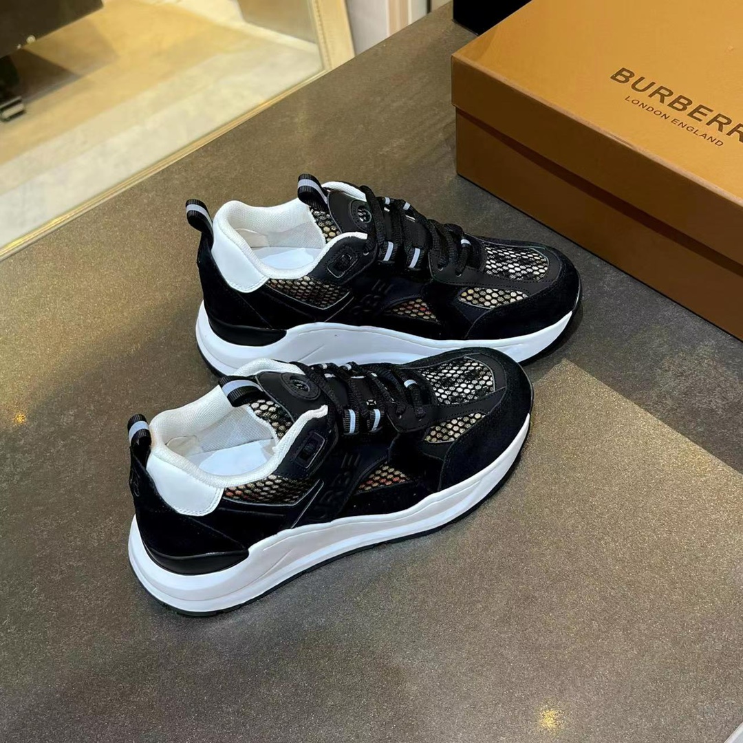 [TOP] BURBERRY Latest Thick Bottom Sports Shoes - Black