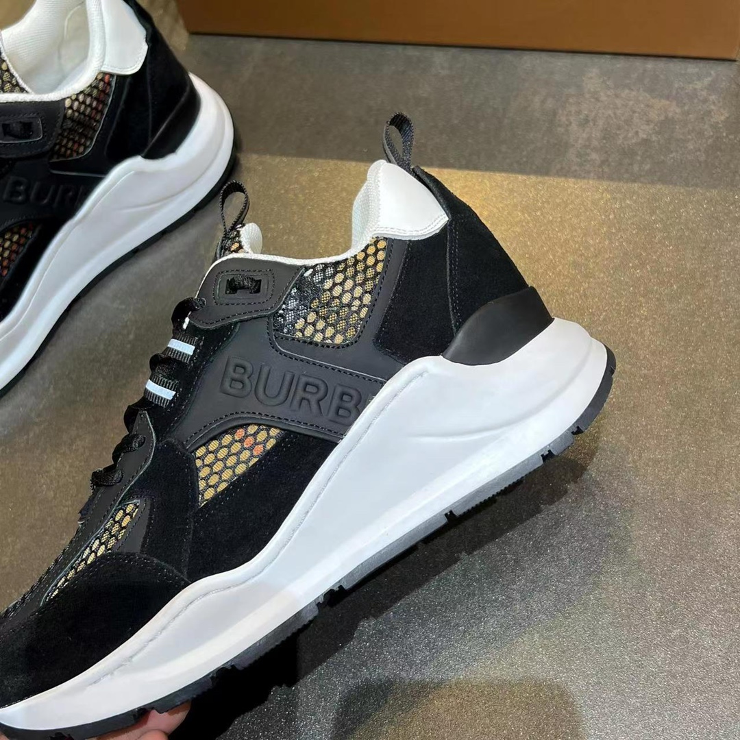 [TOP] BURBERRY Latest Thick Bottom Sports Shoes - Black