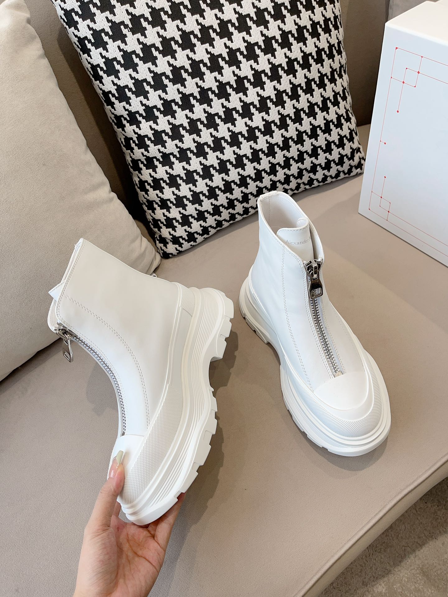 [TOP] Alexander McQueen Alexander Versatile Classic Zipper Boots - 3 Colour