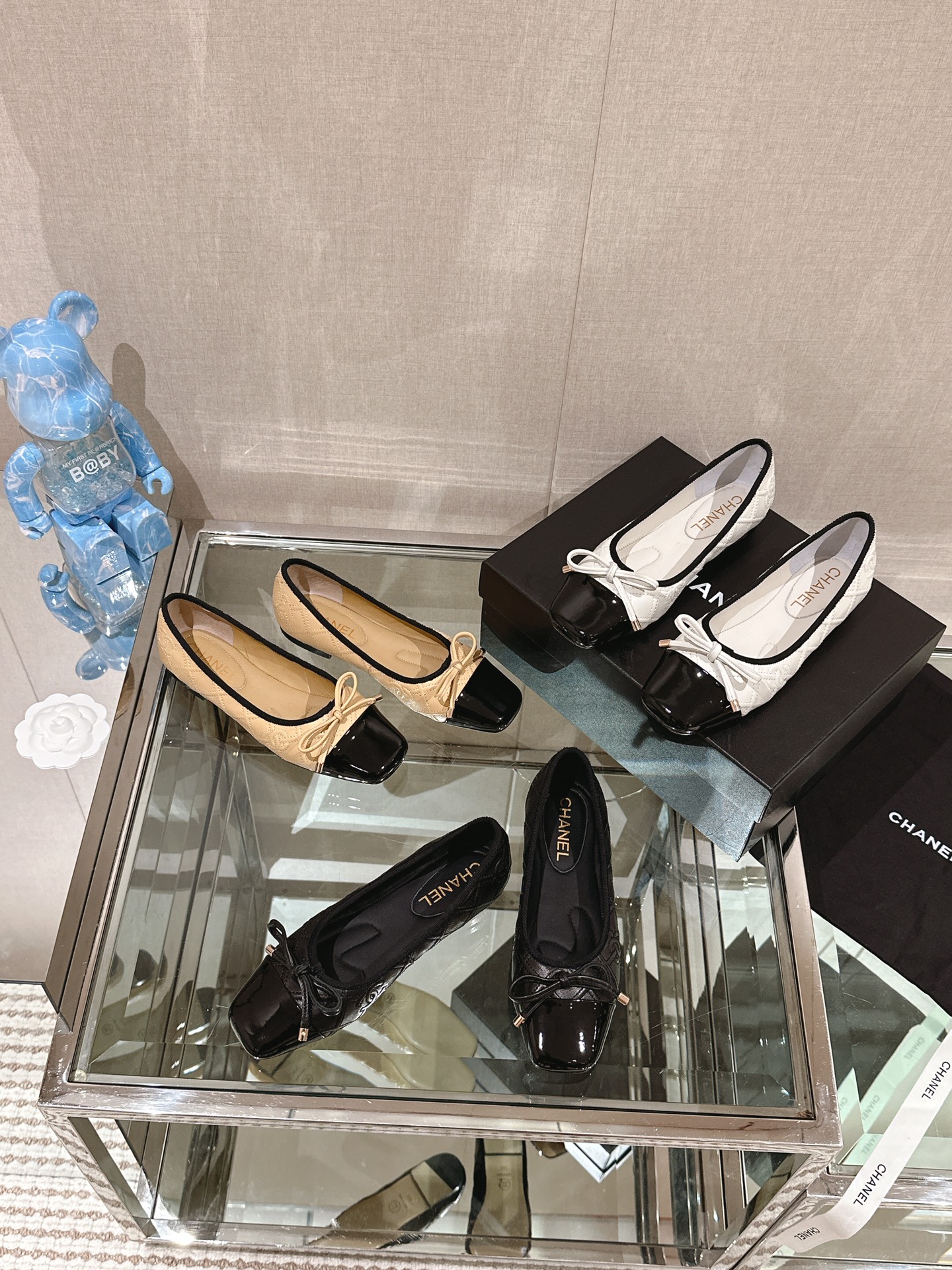 [TOP] CHANEL New Sheepskin Flat Shoes - 3 Colors