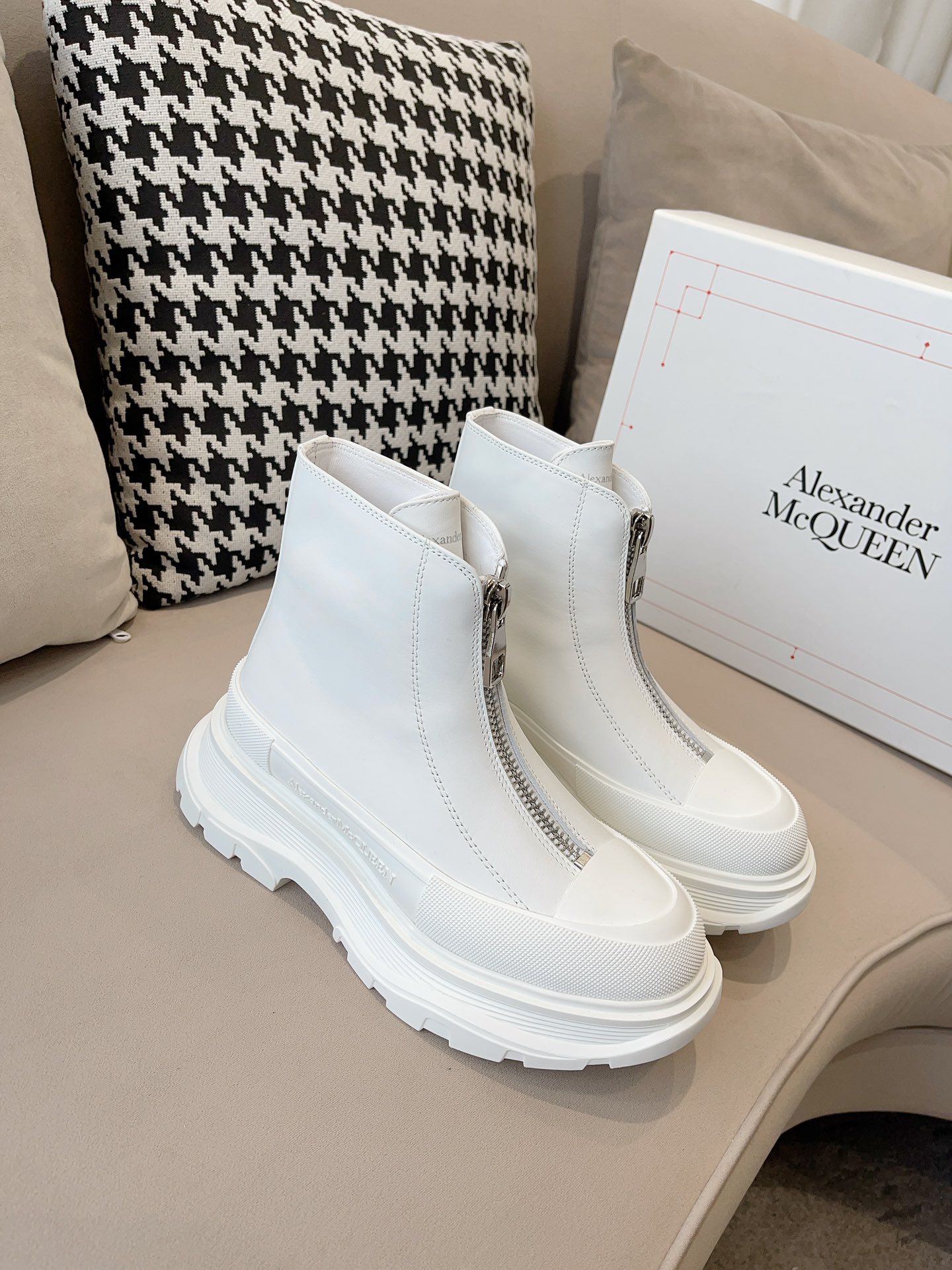 [TOP] Alexander McQueen Alexander Versatile Classic Zipper Boots - 3 Colour