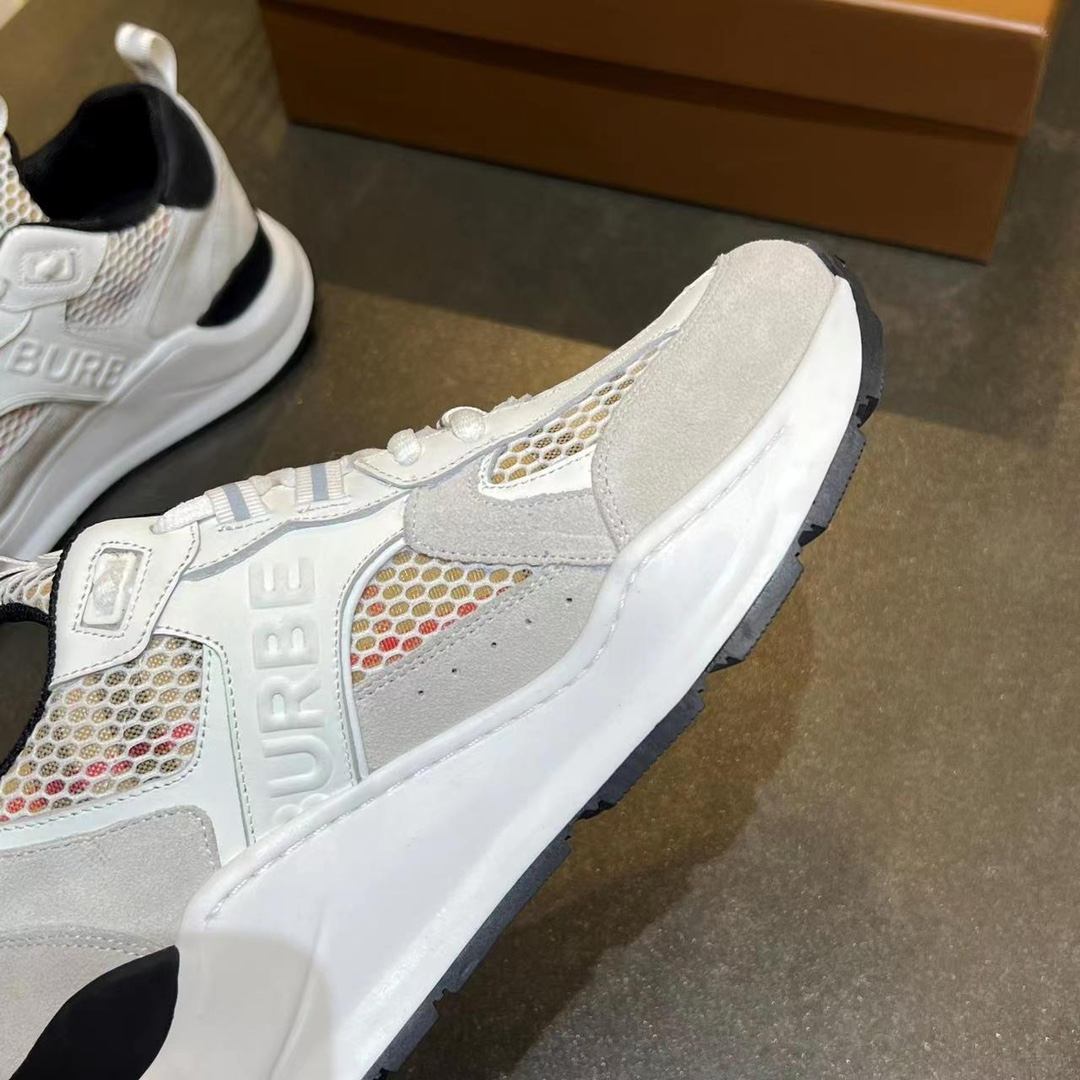 [TOP] BURBERRY Latest Thick Bottom Sports Shoes - White