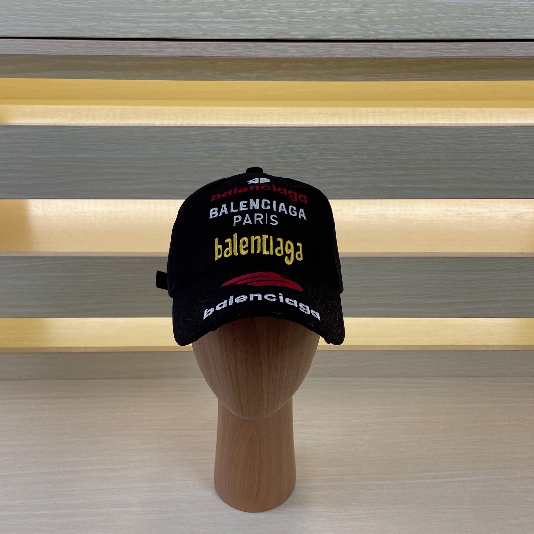 [TOP] BALENCIAGA New Embroidered Logo Baseball Cap - 2 Colors