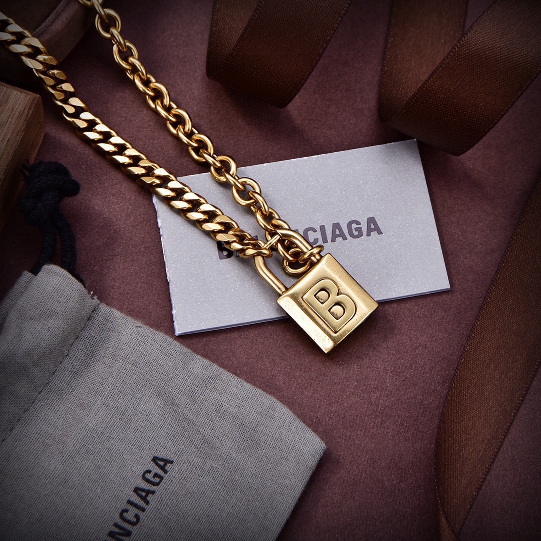 [TOP] BALENCIAGA Lock Necklace - 2 Colors